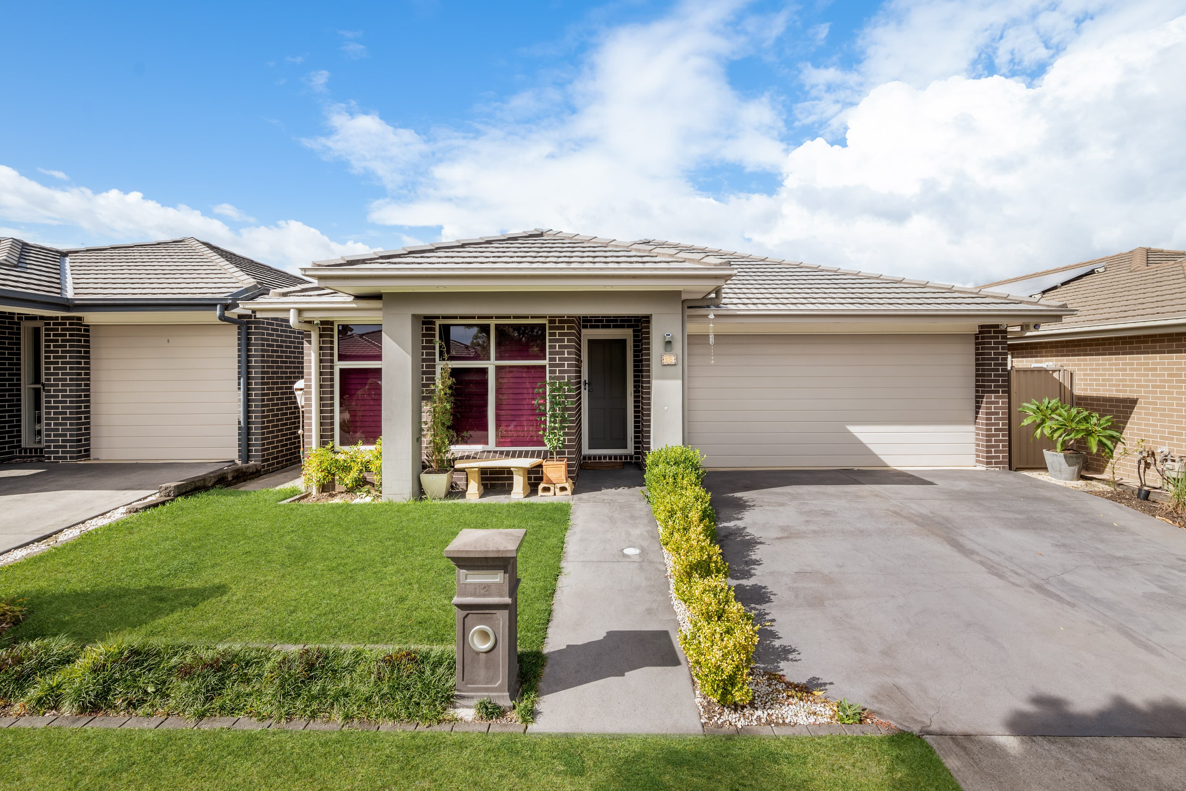 12 Binalong Street, Jordan Springs, Jordan Springs - Image 1