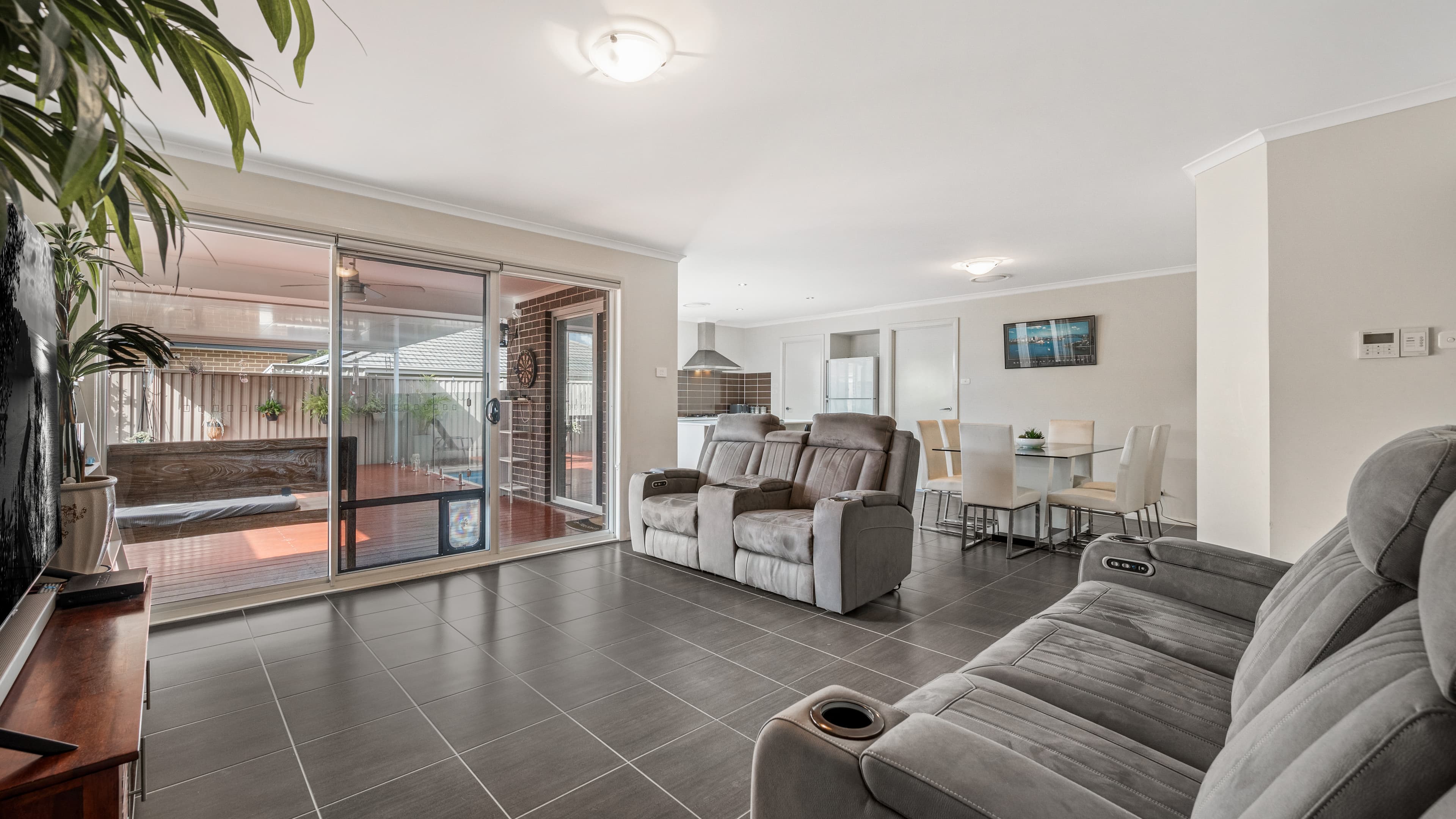 12 Binalong Street, Jordan Springs, Jordan Springs - Thumbnail 6
