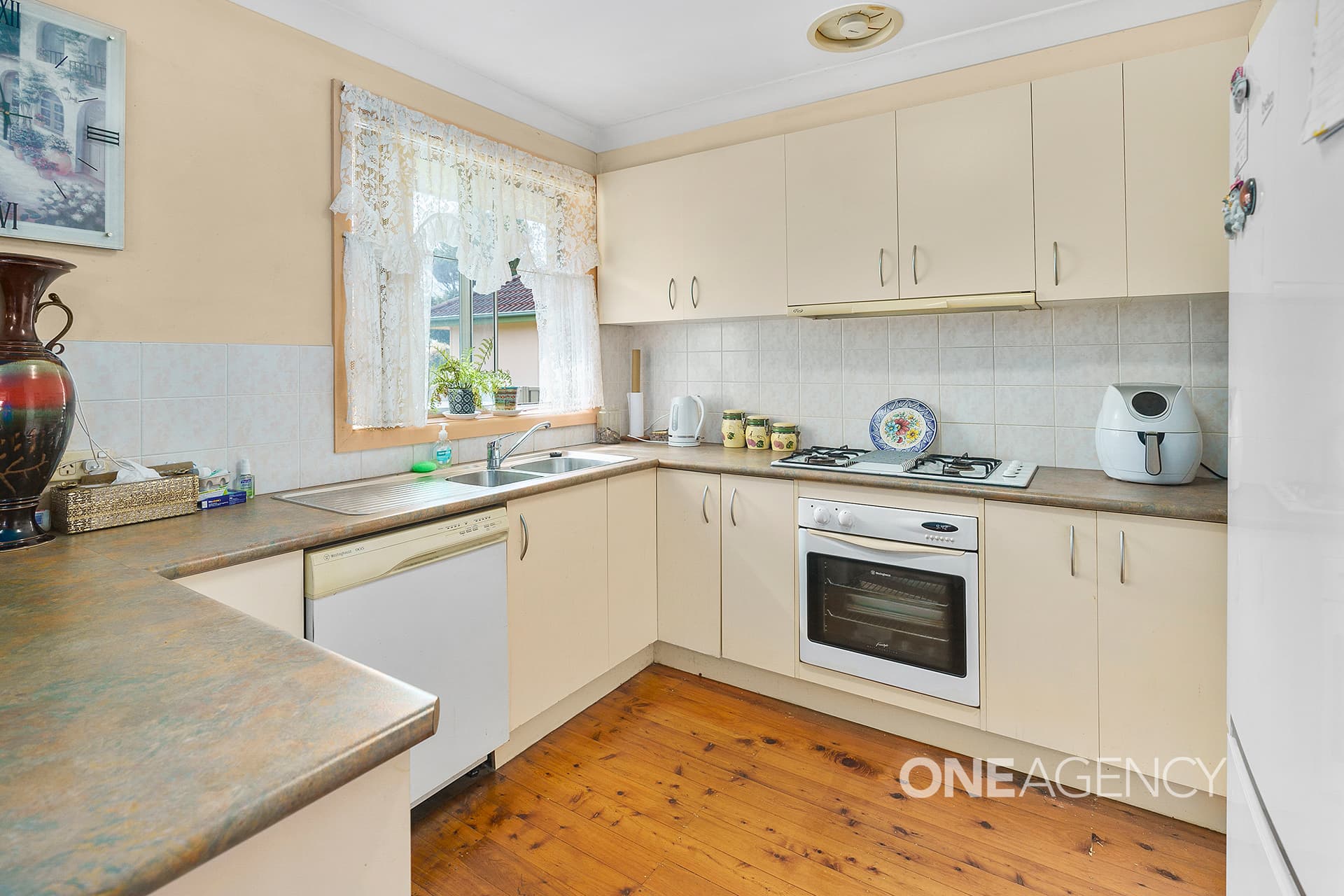 32 Adelaide Street, Greenwell Point, Greenwell Point - Thumbnail 4