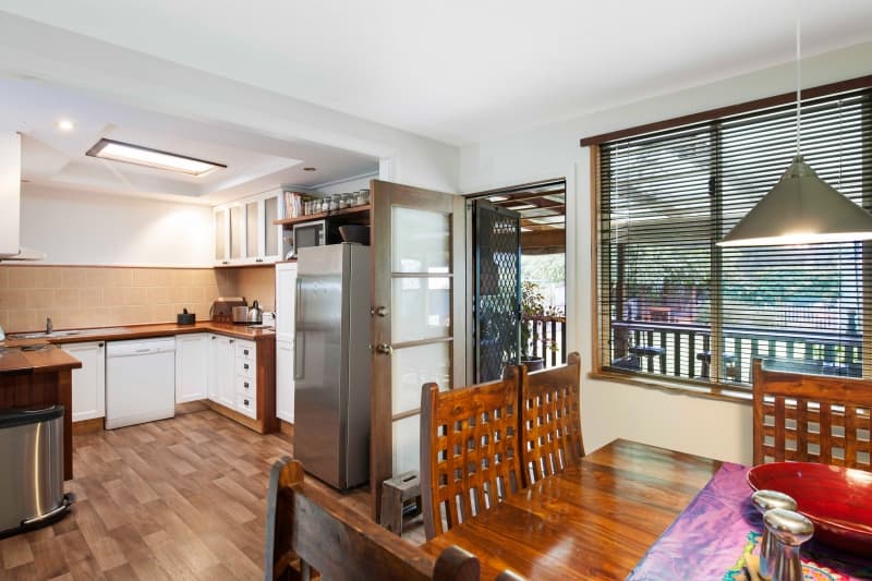 185 Geoffrey Road, Chittaway Point, Chittaway Point - Thumbnail 2