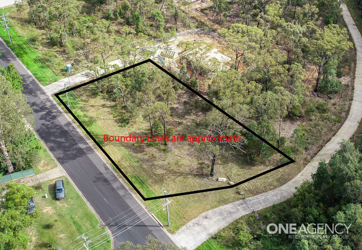 22 Halcyon Avenue, Springwood, Springwood - Image 1