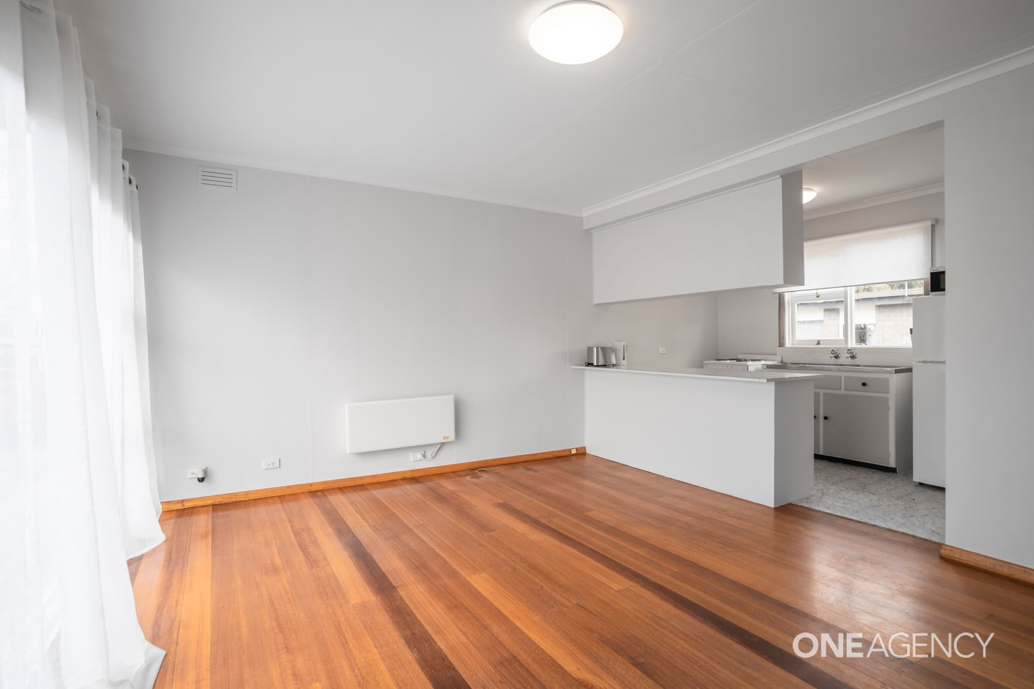 1/18 West Jenner Street, Wynyard, Wynyard - Thumbnail 2