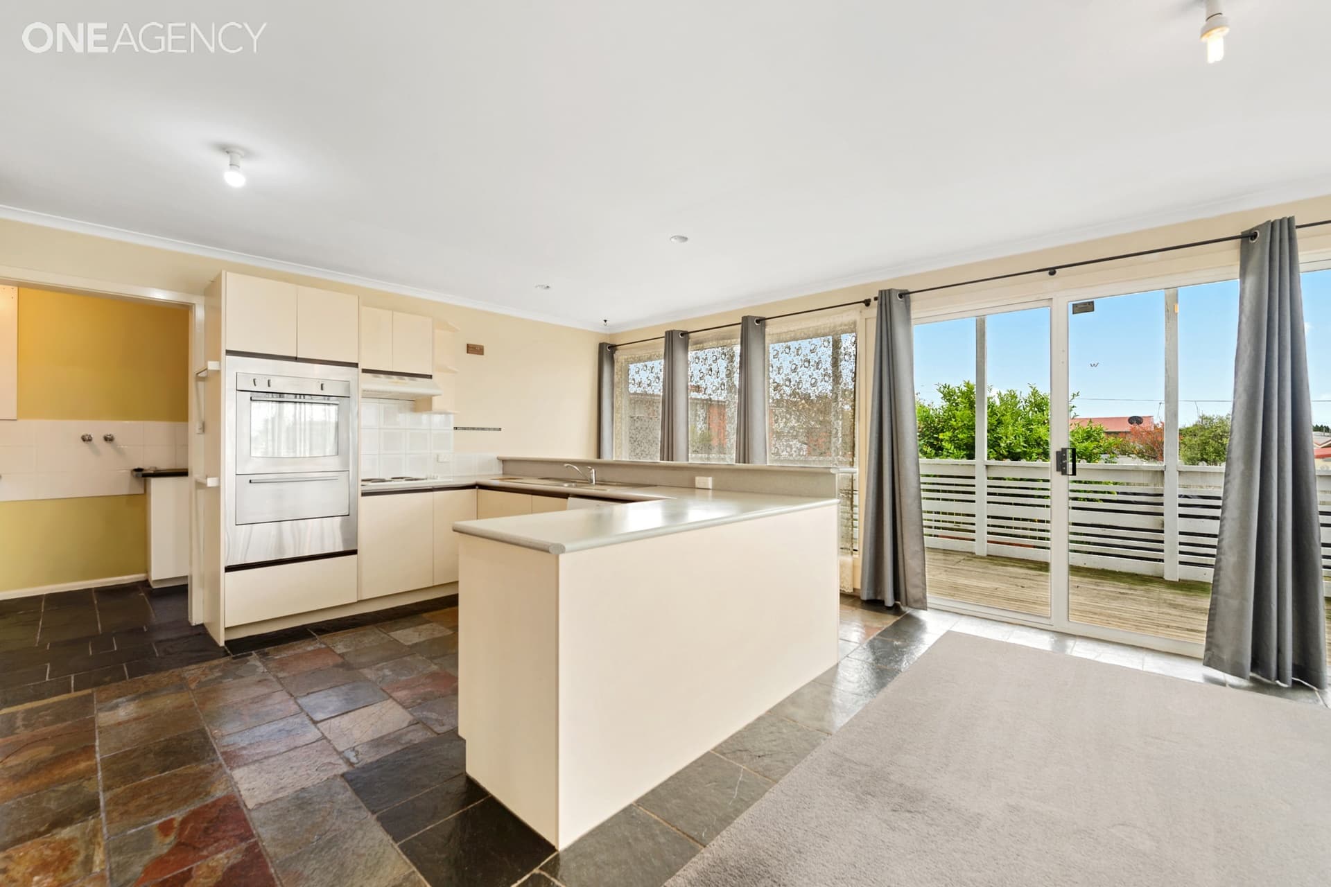 24 McBride Street, Devonport, Devonport - Thumbnail 3