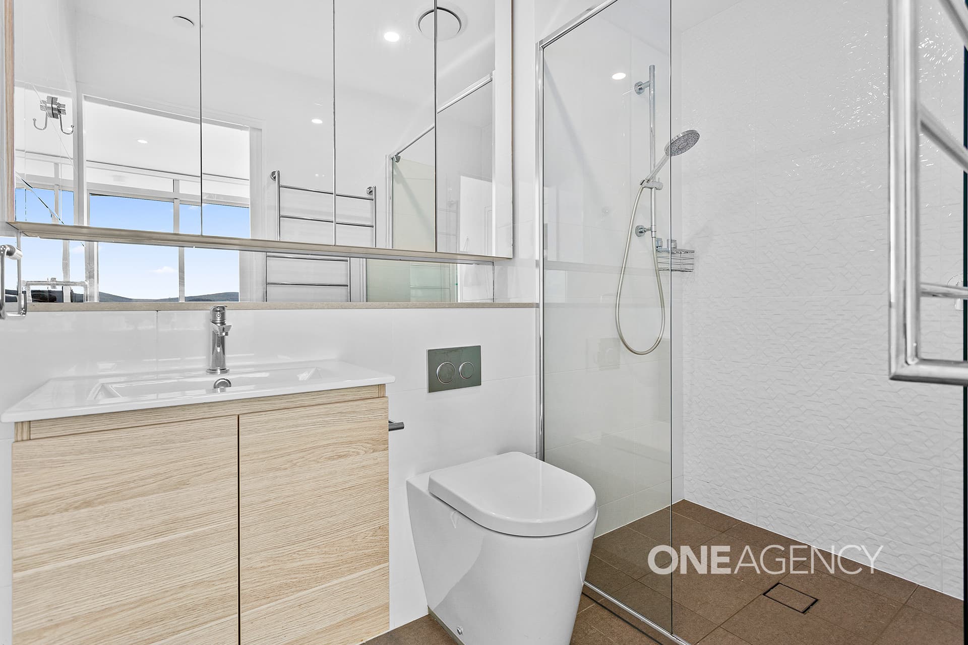 1501/10 Regent Street, Wollongong, Wollongong - Thumbnail 3