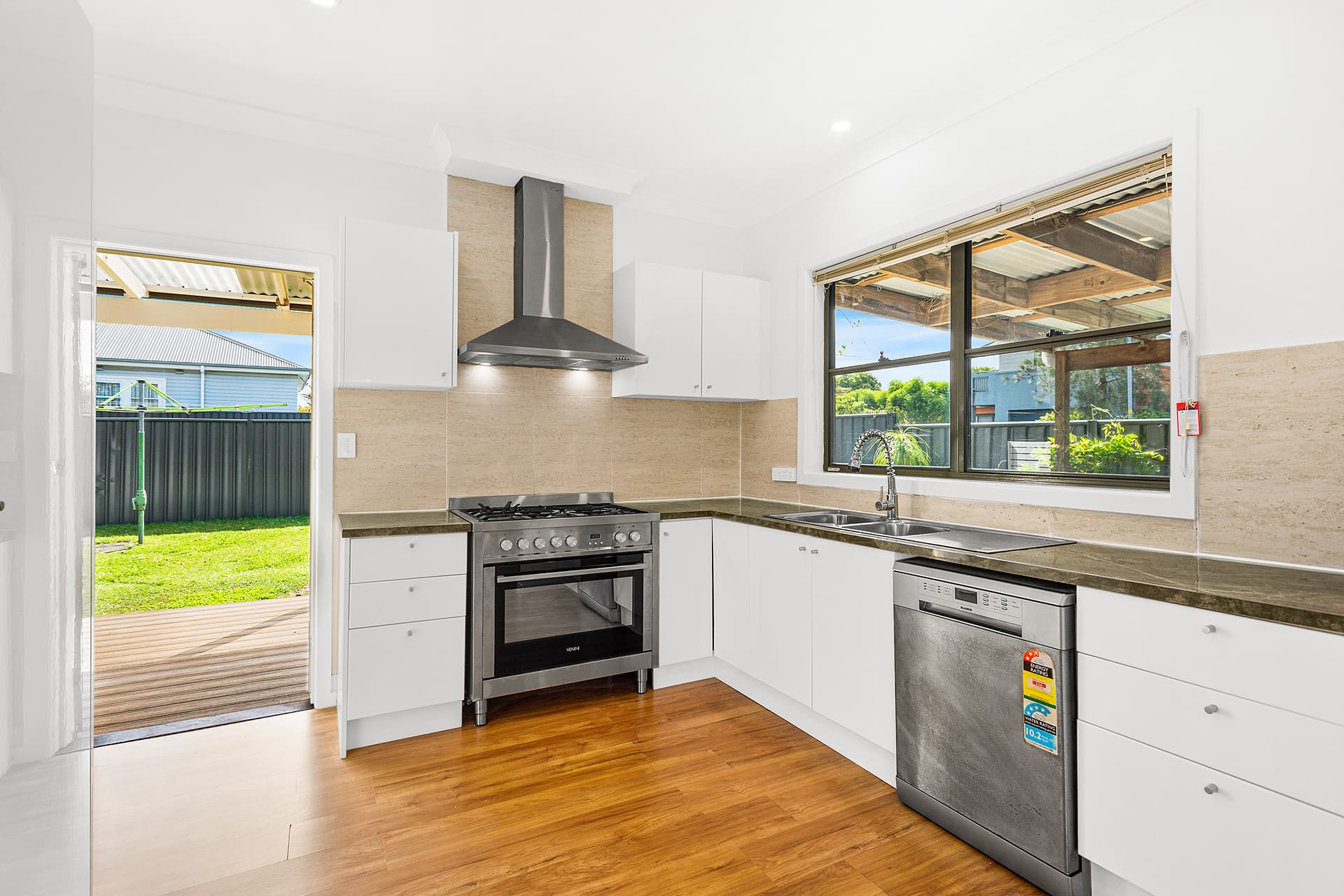 2 McConnell Street, Bellambi, Bellambi - Thumbnail 2