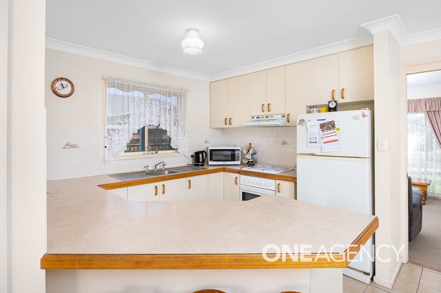 16 NUNKERI Street, Glenfield Park, Glenfield Park - Thumbnail 4