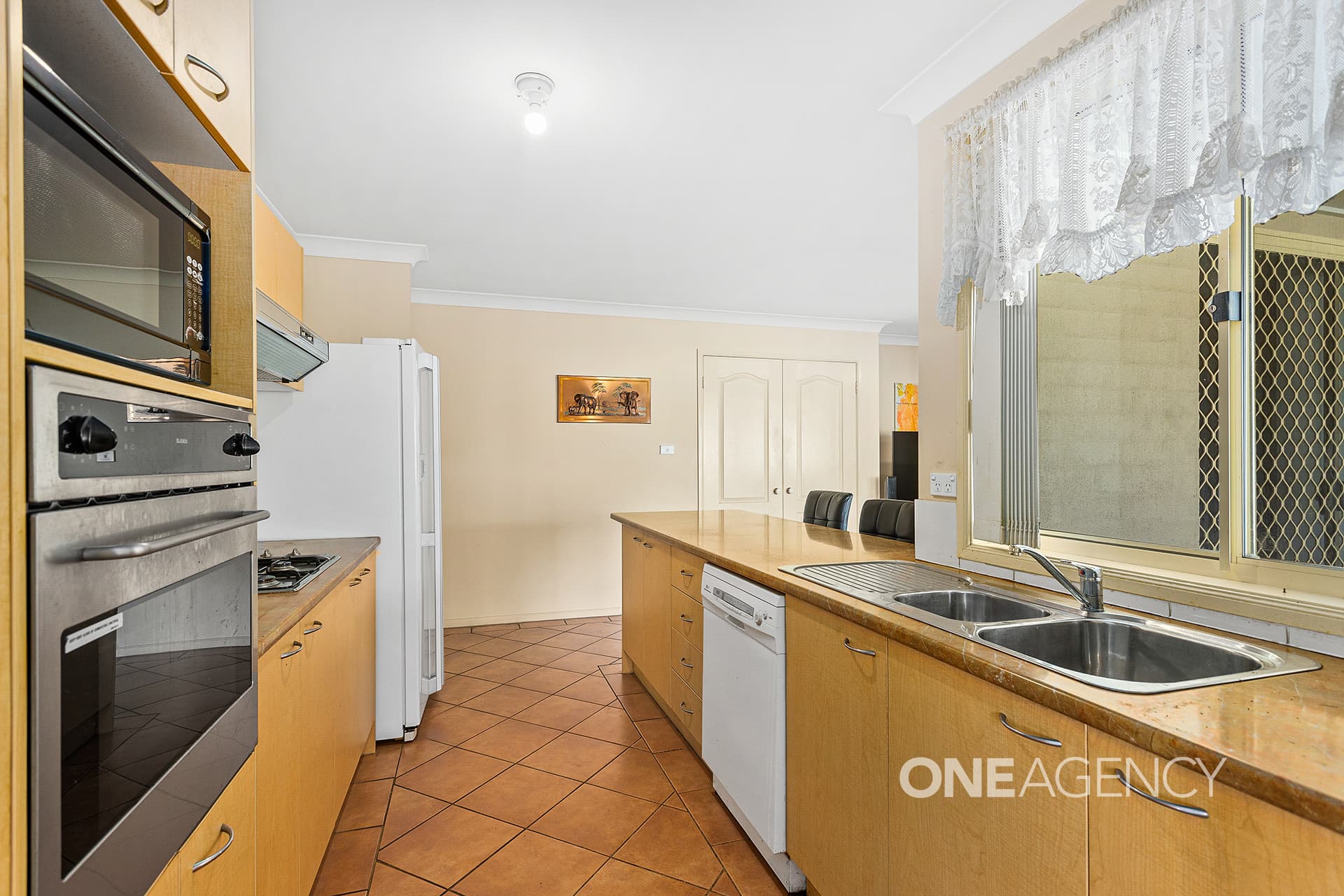 56 Timms Place, Horsley, Horsley - Thumbnail 2