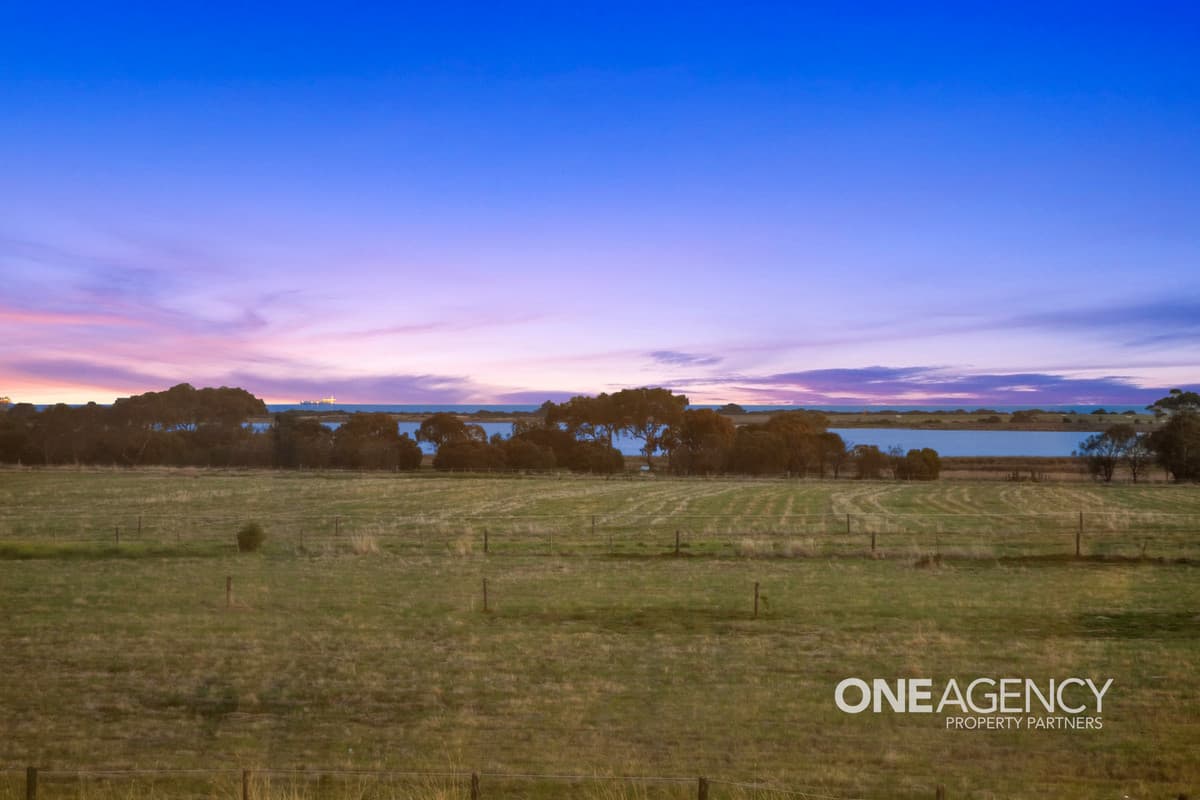 15 Jolimont Road, Point Cook, Point Cook - Thumbnail 3