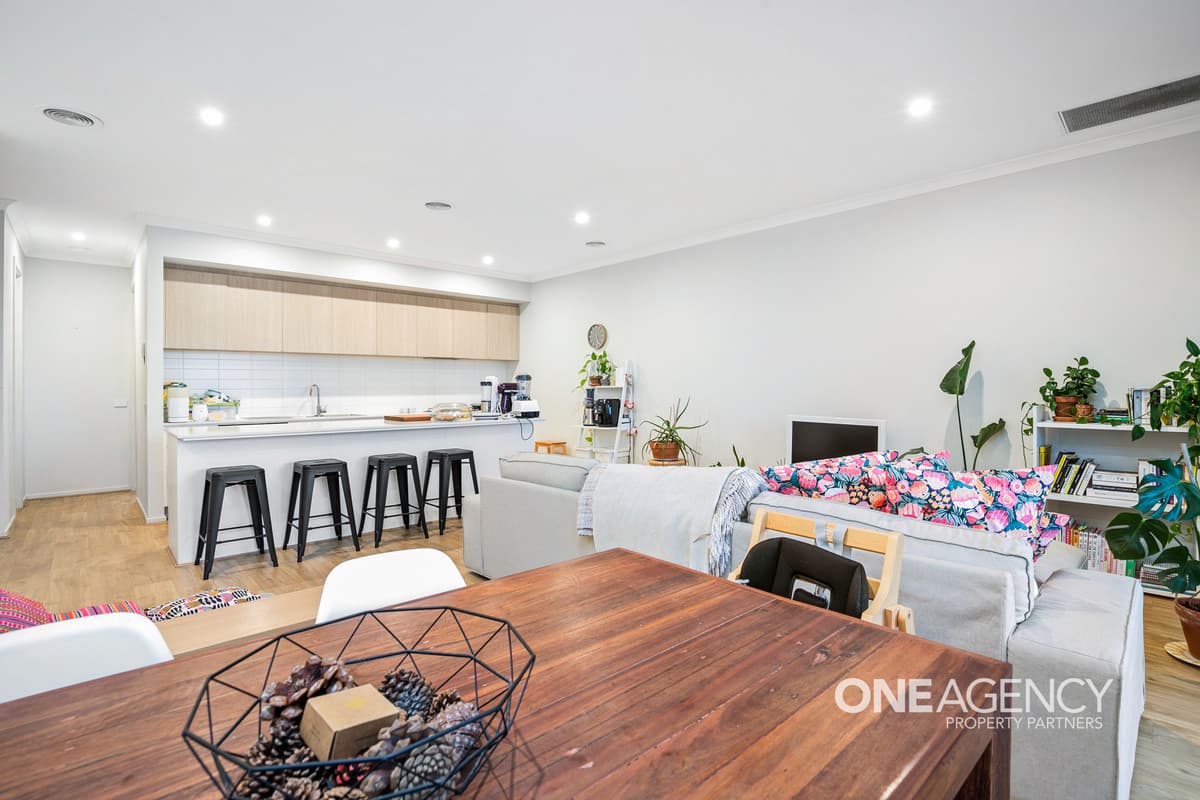 15 Jolimont Road, Point Cook, Point Cook - Thumbnail 5