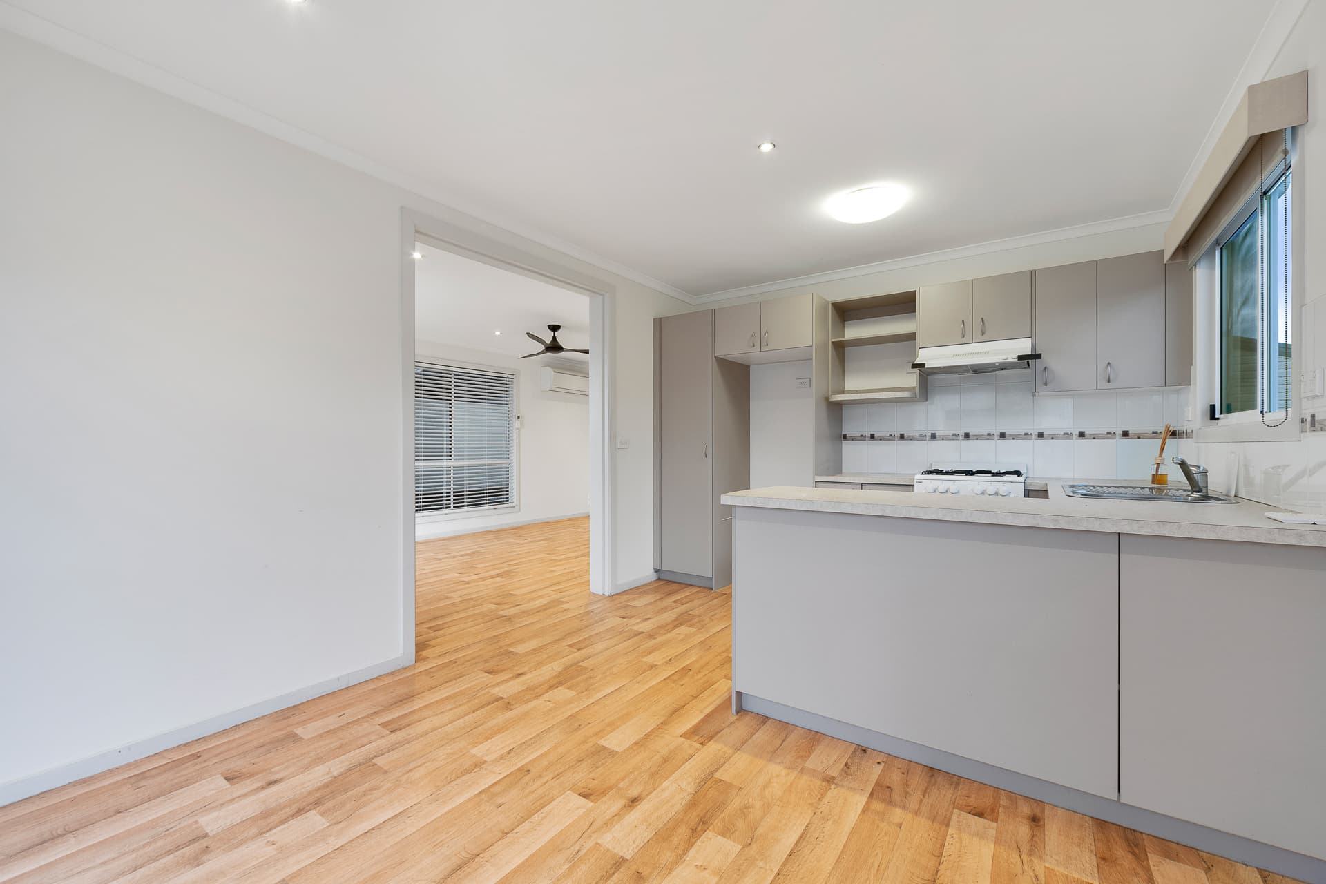 9 Pier Court, Hastings, Hastings - Thumbnail 5