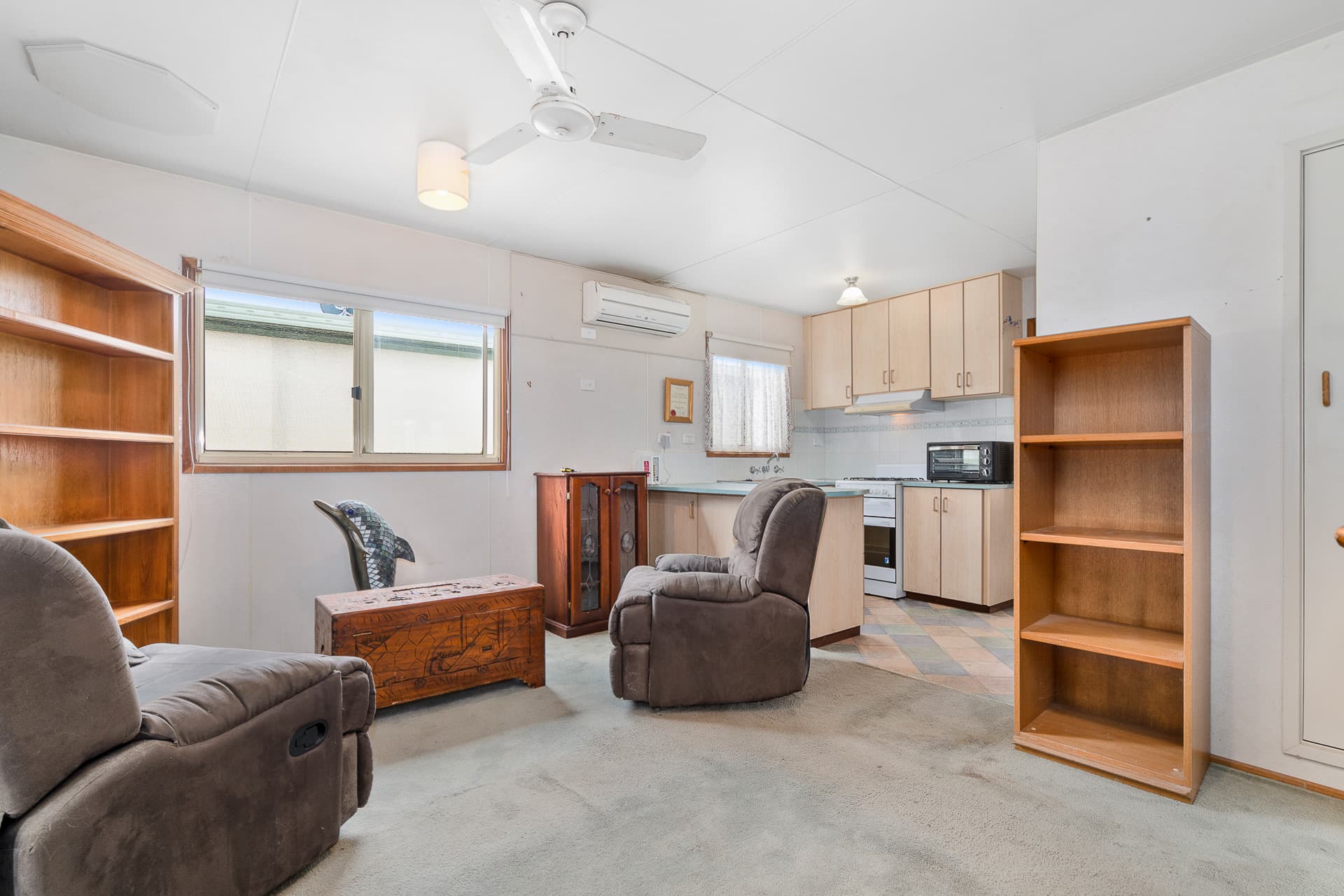 1 Yacht Court, Hastings, Hastings - Thumbnail 4