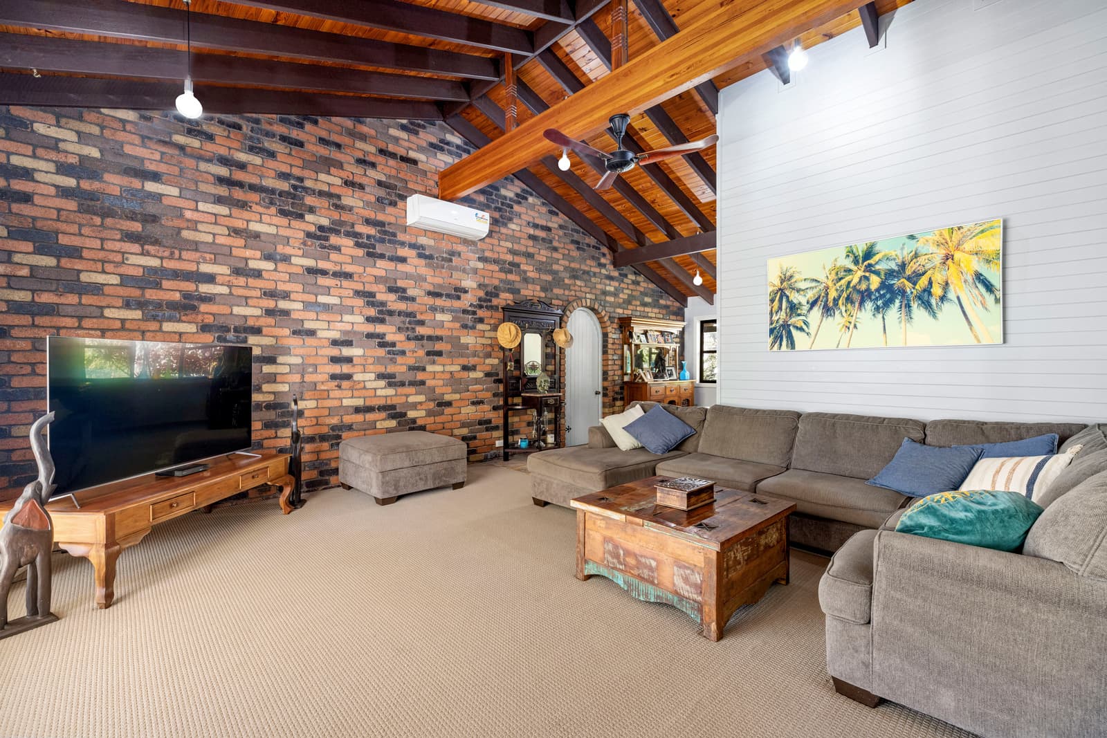 16 Warrawee Street, Sapphire Beach, Sapphire Beach - Thumbnail 7