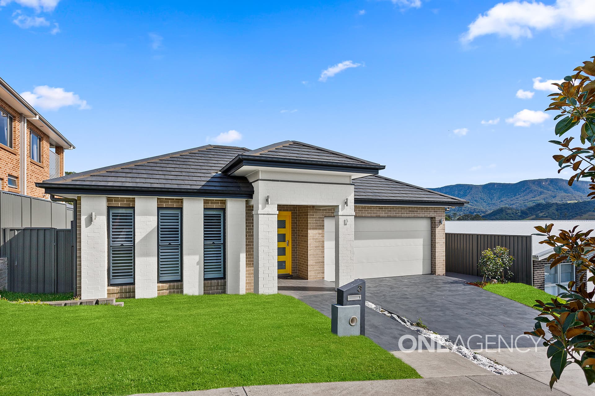 3 Hollow Way, Calderwood, Calderwood - Image 1