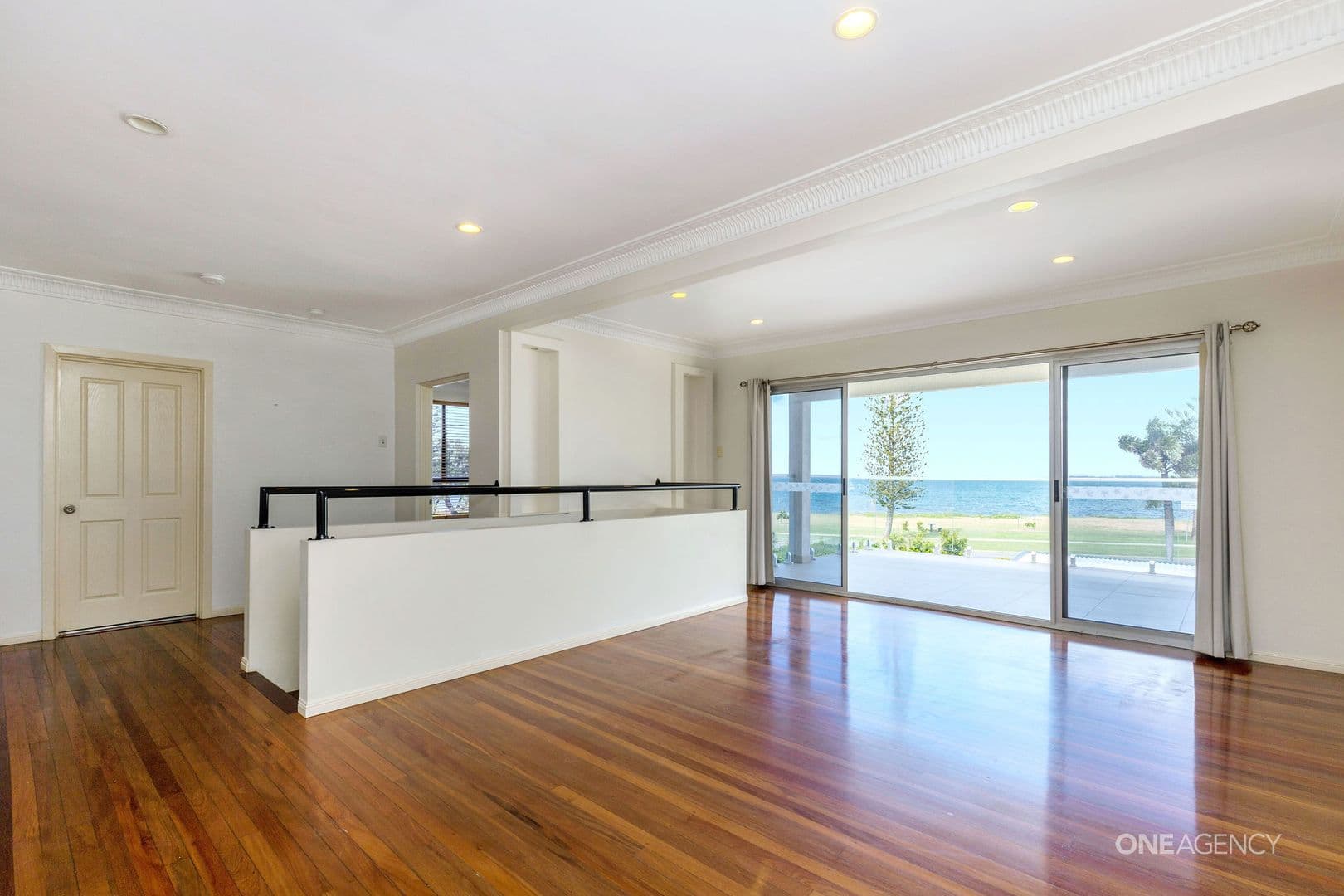 166 Hornibrook Esplanade, Clontarf, Clontarf - Thumbnail 3