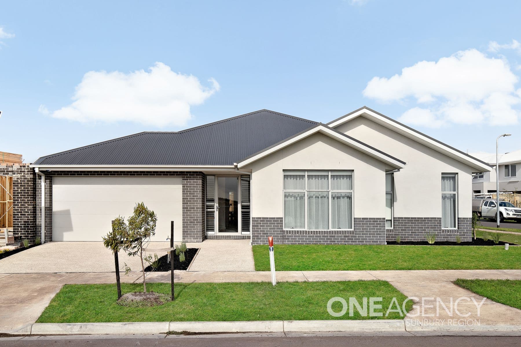 30 Dutch Road, Sunbury, Sunbury - Thumbnail 2