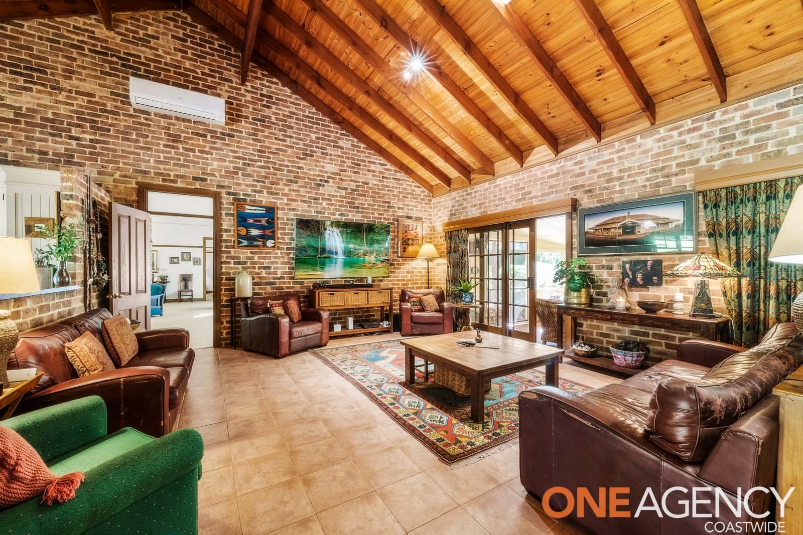 23 Bembooka Road, Green Point, Green Point - Thumbnail 3