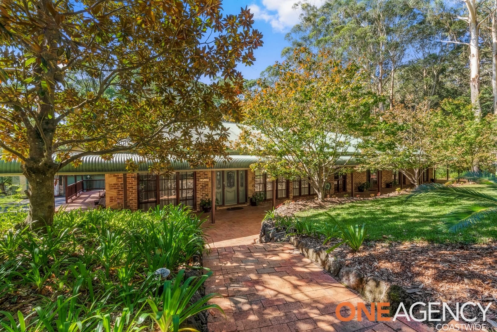 23 Bembooka Road, Green Point, Green Point - Image 1