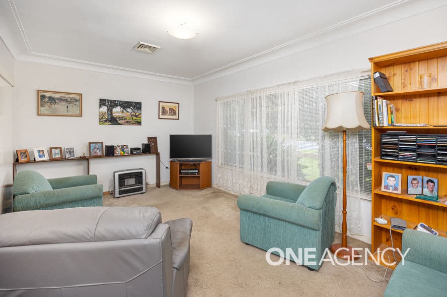 67 WHITE Avenue, Kooringal, Kooringal - Thumbnail 2