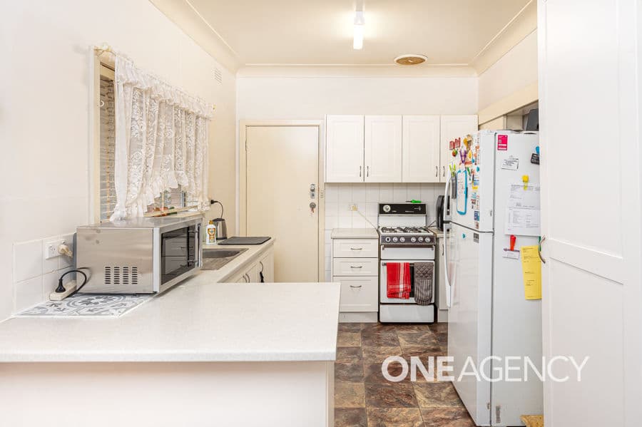 67 WHITE Avenue, Kooringal, Kooringal - Thumbnail 3