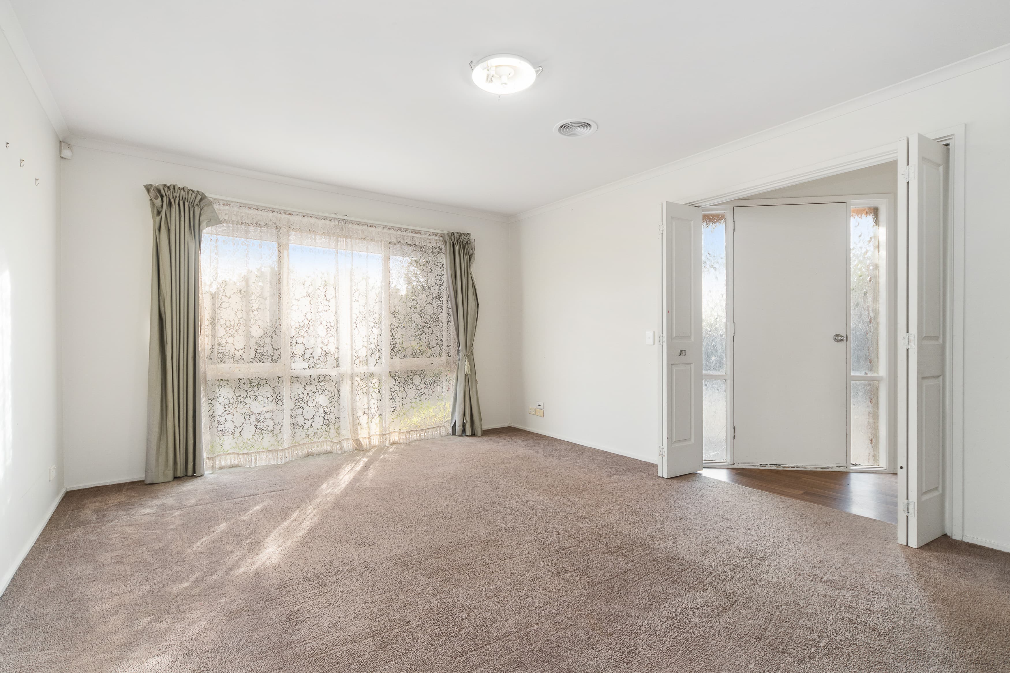 41 Wiltshire Drive, Somerville, Somerville - Thumbnail 6