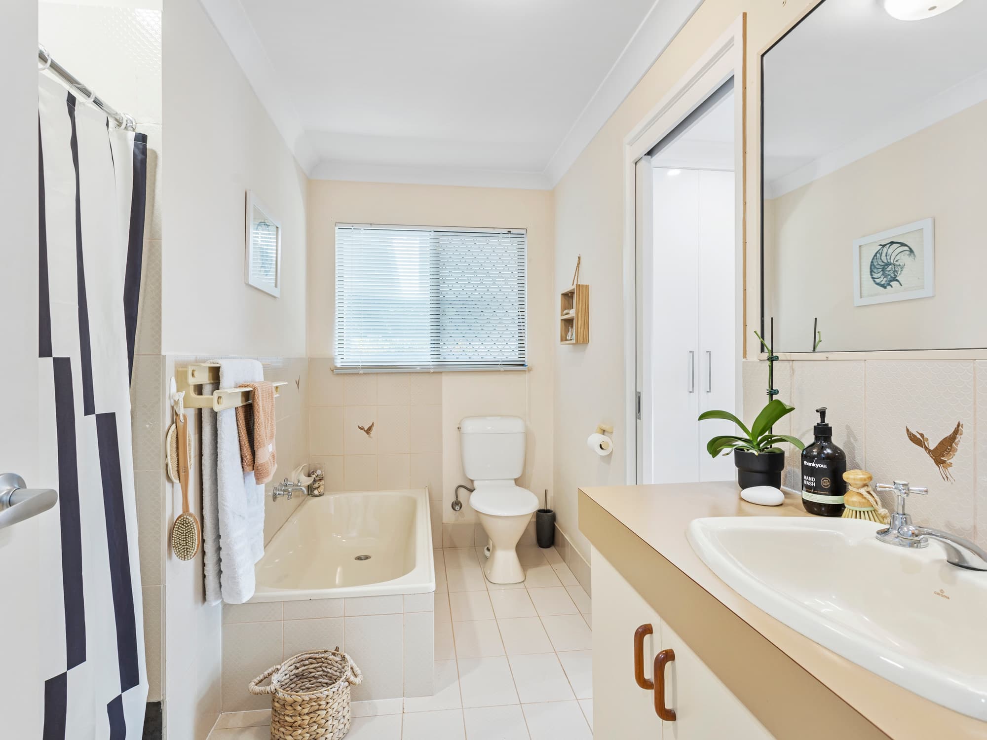 1/16 Wagtail Court, Burleigh Waters, Burleigh Waters - Thumbnail 8