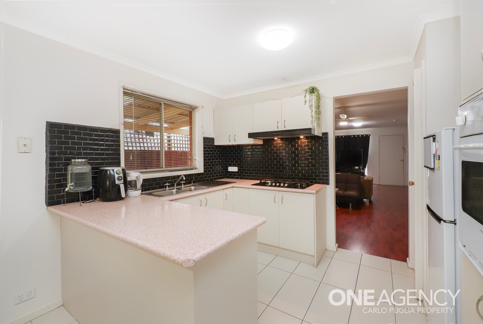 13 Bottlebrush Court, Sunshine West, Sunshine West - Thumbnail 2