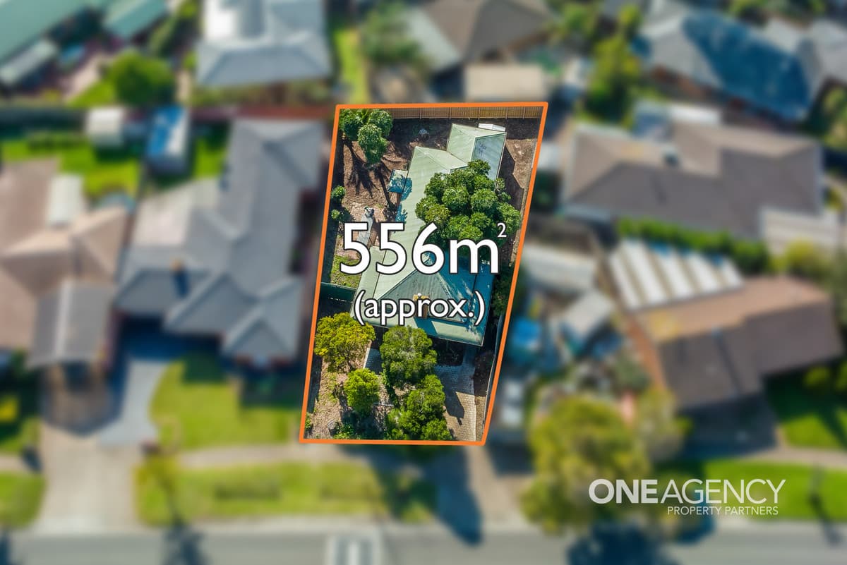 33 Seabrook Boulevard, Seabrook, Seabrook - Thumbnail 2