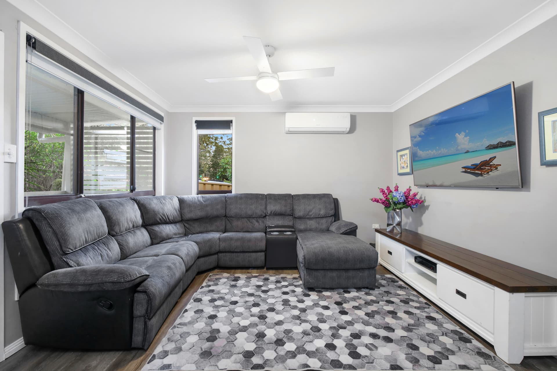 694 Pacific Highway, Narara, Narara - Thumbnail 2