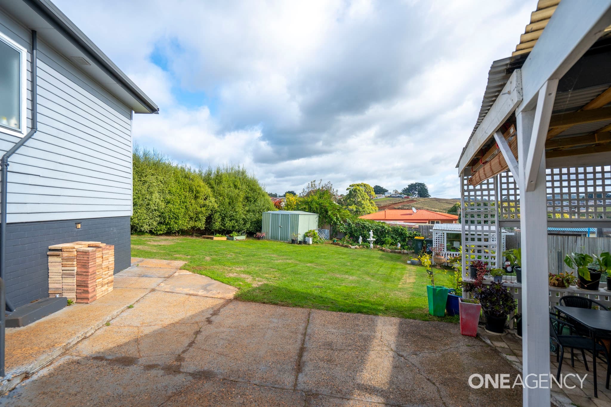 86 Stirling Street, Acton, Acton - Thumbnail 3