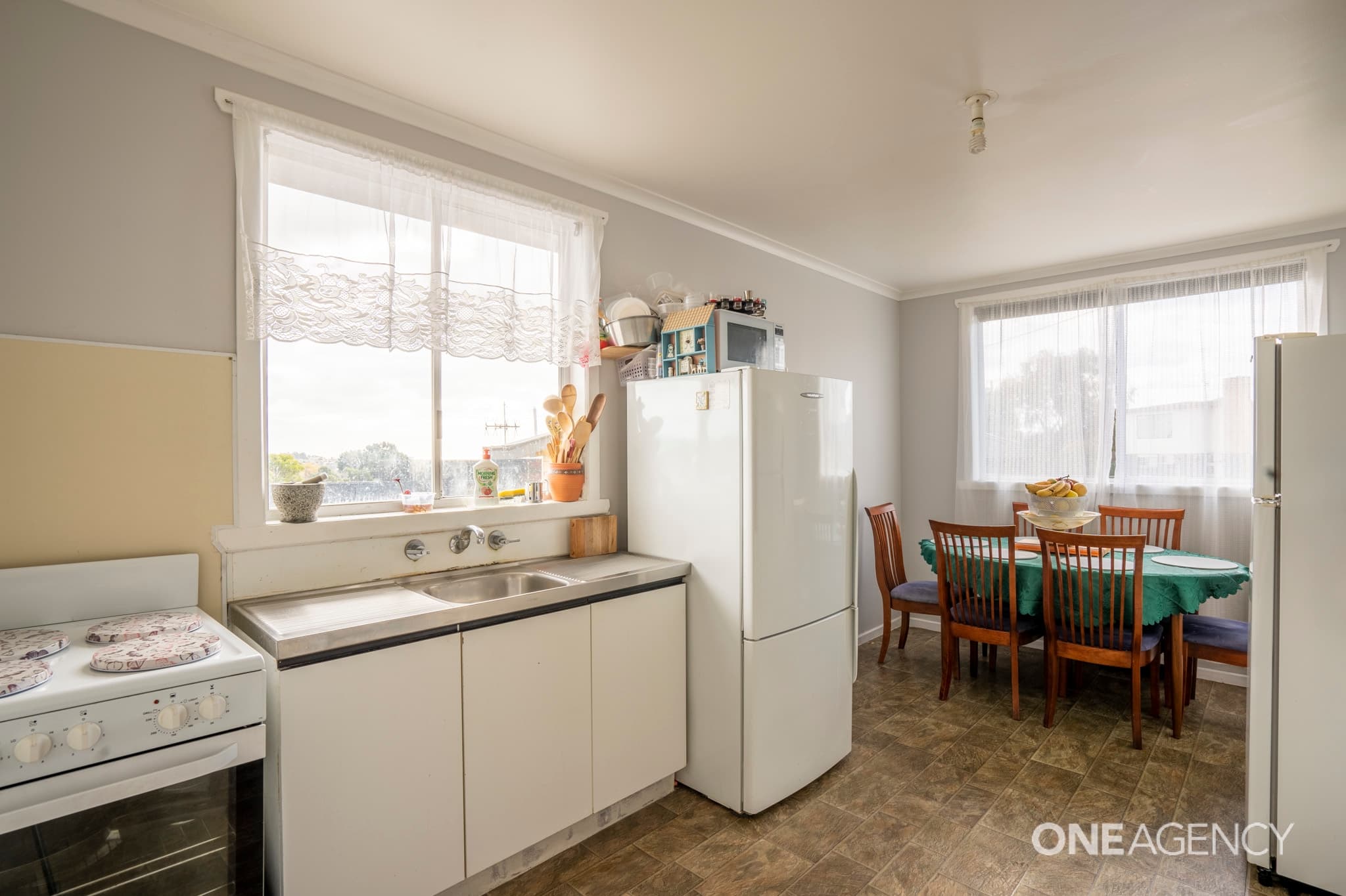 86 Stirling Street, Acton, Acton - Thumbnail 5