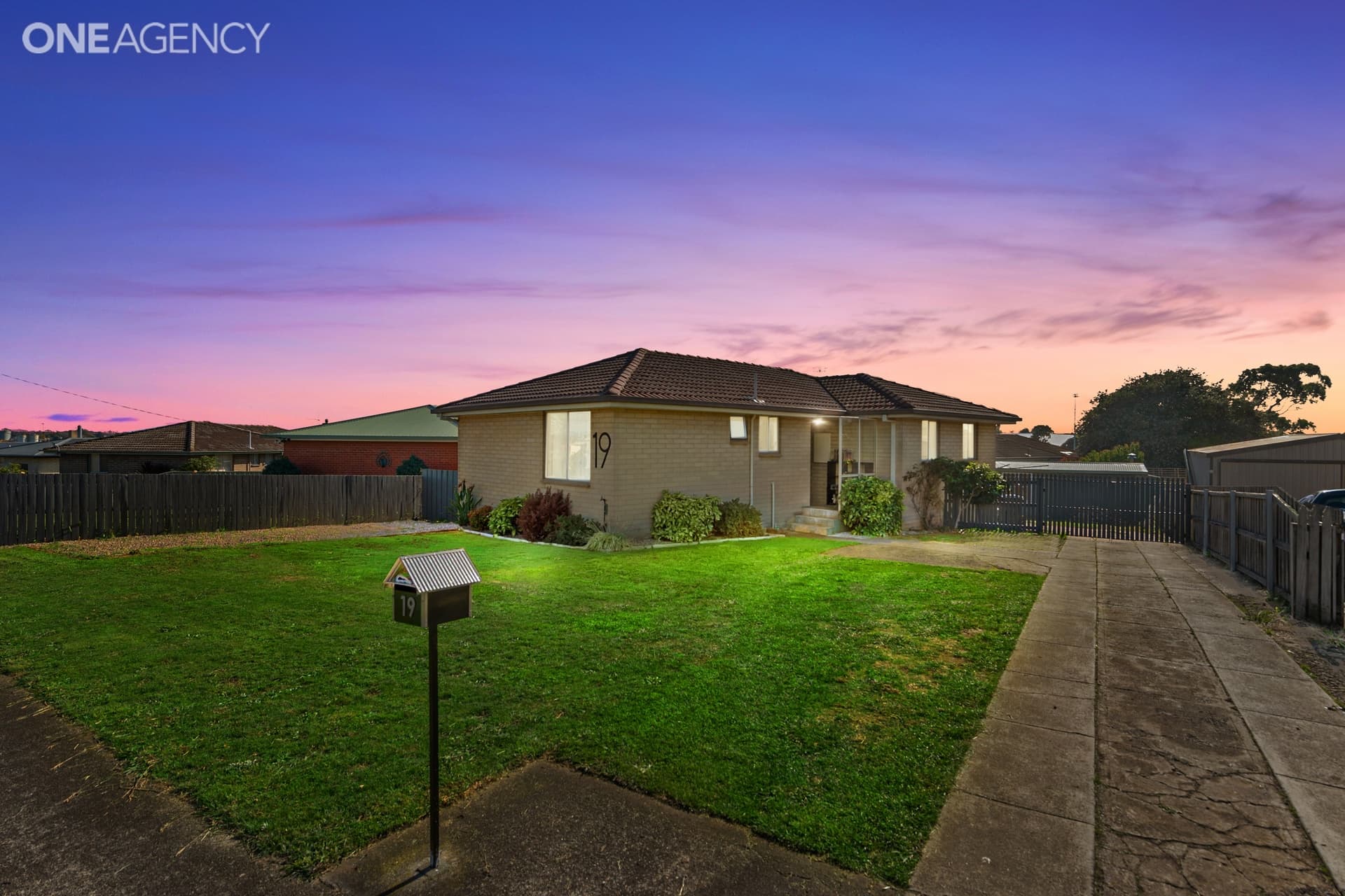 19 Loane Avenue, East Devonport, East Devonport - Image 1
