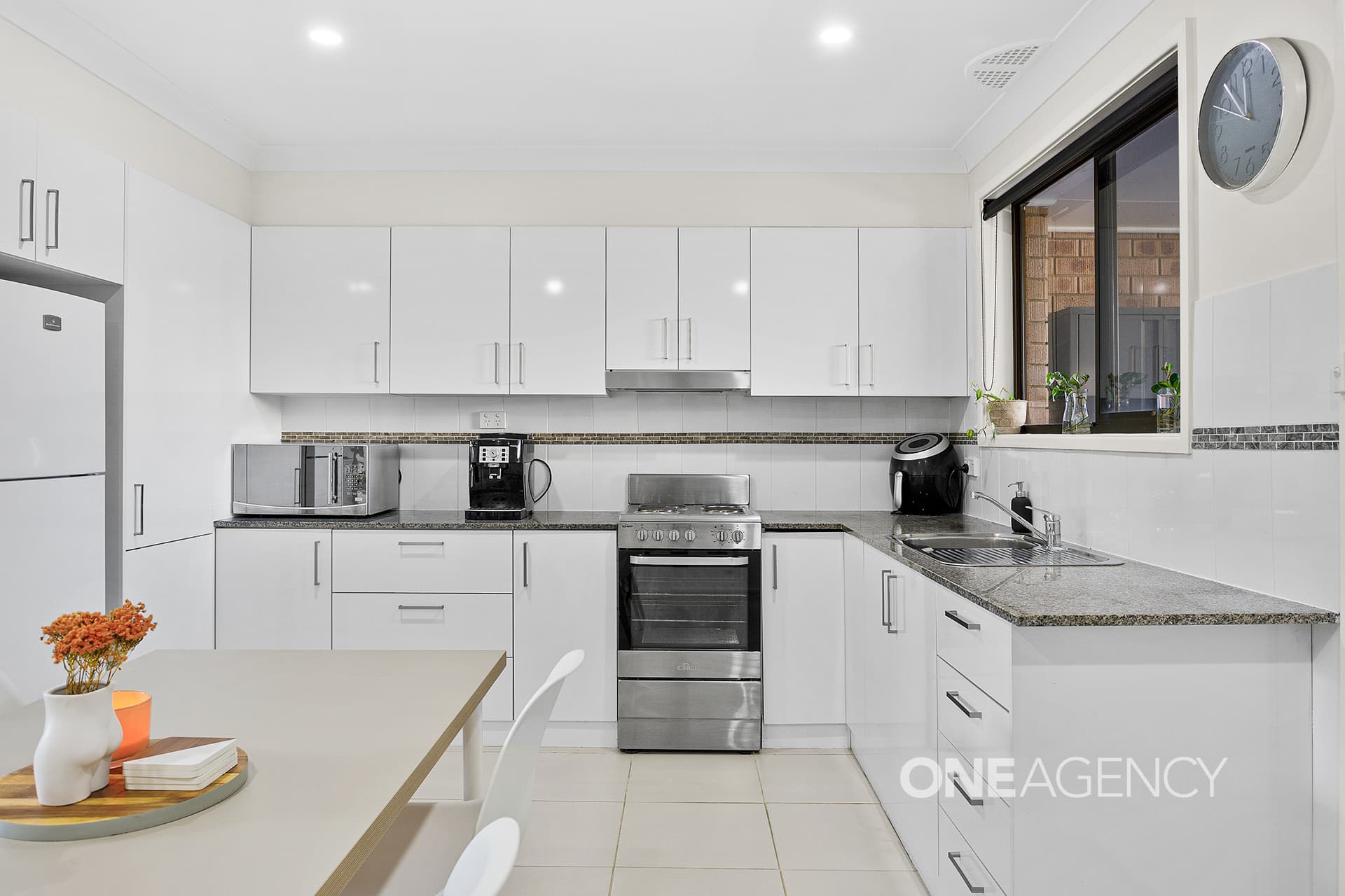 2/9 Windle Street, Lake Illawarra, Lake Illawarra - Thumbnail 2