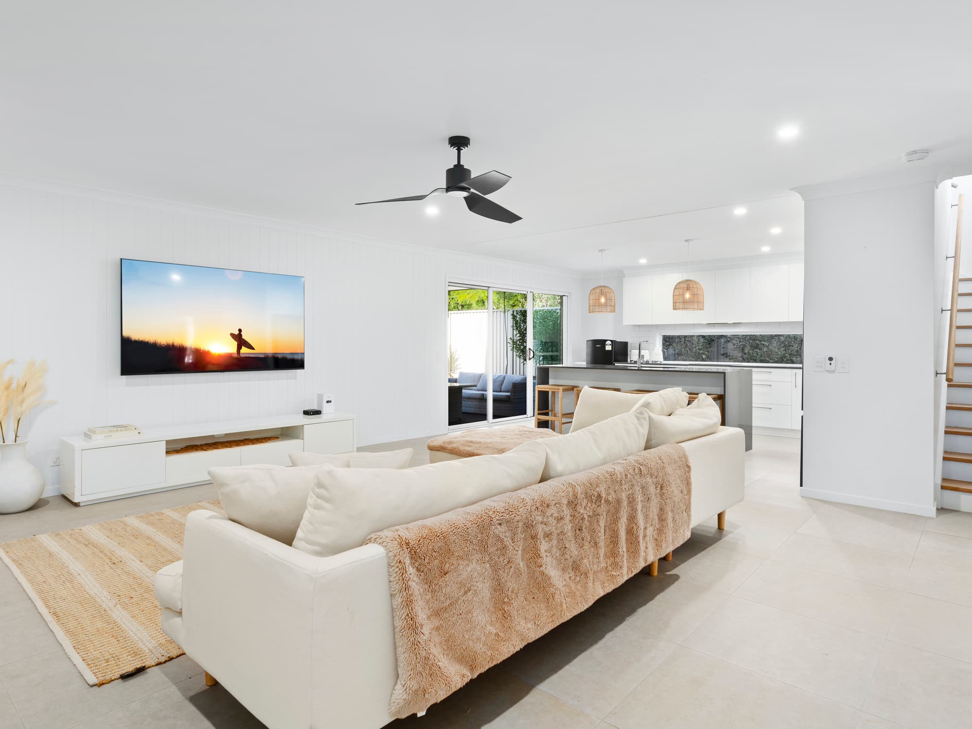 1/63 Montezuma Drive, Burleigh Waters, Burleigh Waters - Image 1