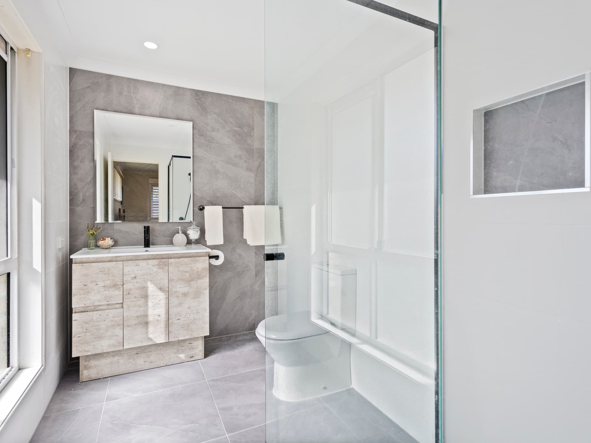 21 Oakland Court, Burleigh Waters, Burleigh Waters - Thumbnail 8