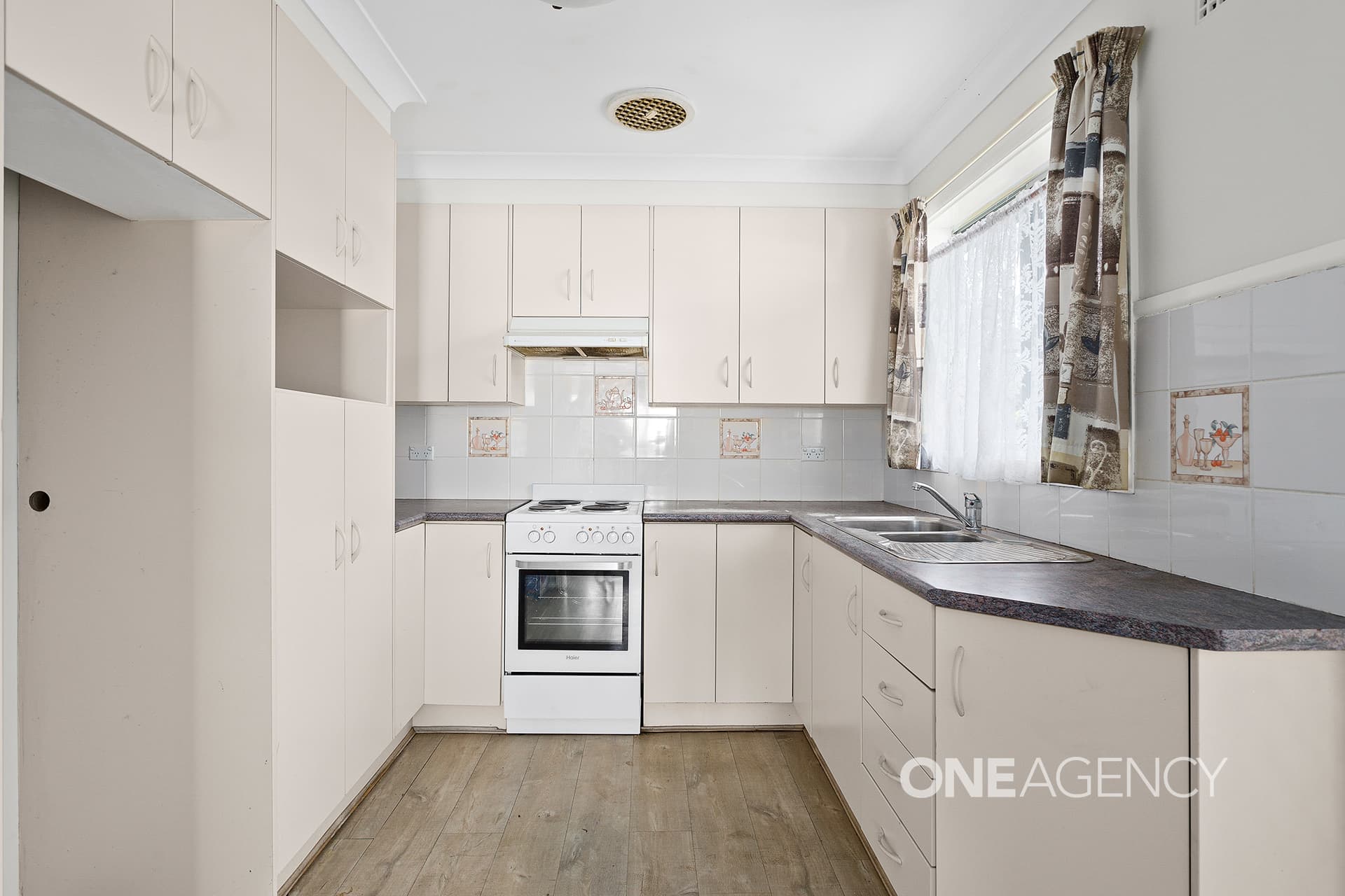 13 Tallawong Crescent, Dapto, Dapto - Thumbnail 2