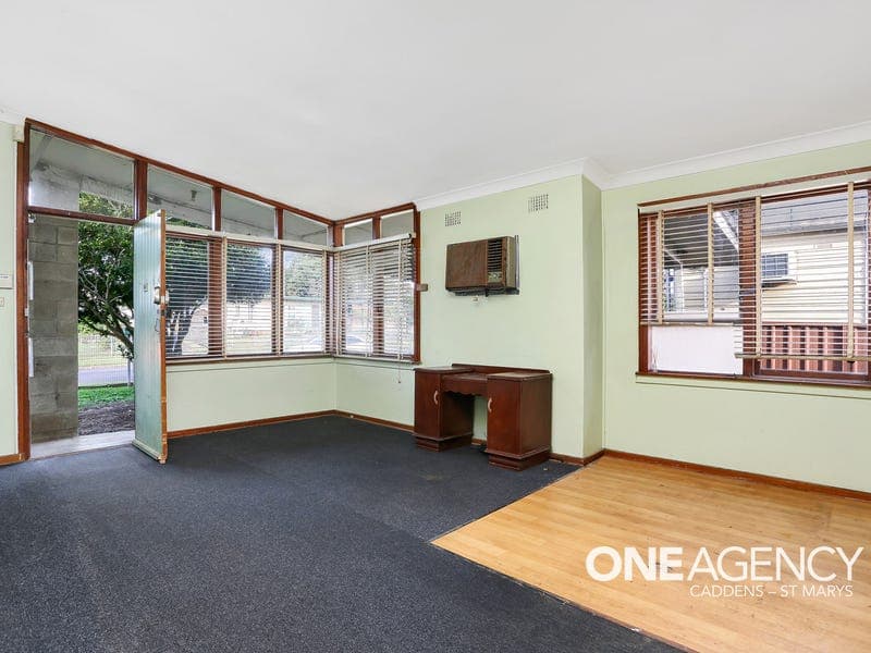 16 Weber Crescent, Emerton, Emerton - Thumbnail 2