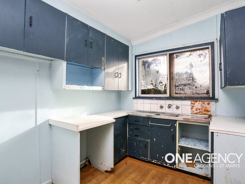 16 Weber Crescent, Emerton, Emerton - Thumbnail 4