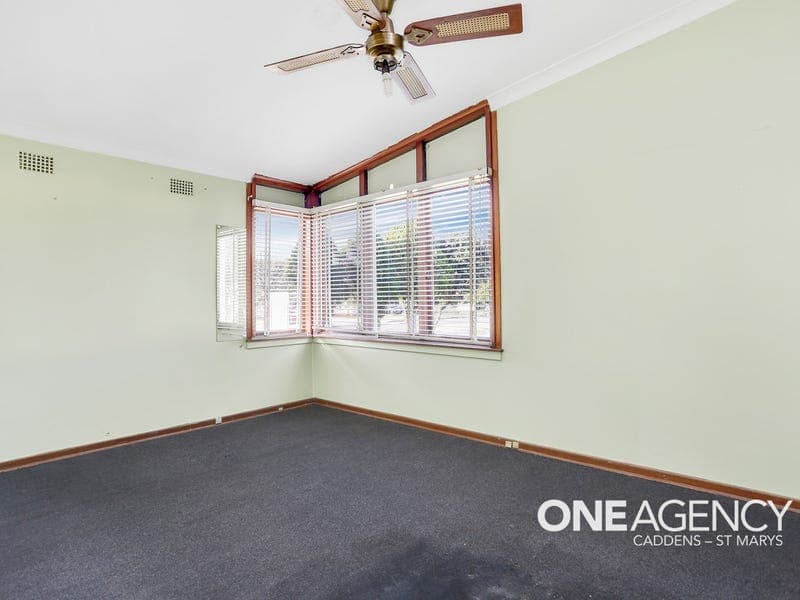 16 Weber Crescent, Emerton, Emerton - Thumbnail 6