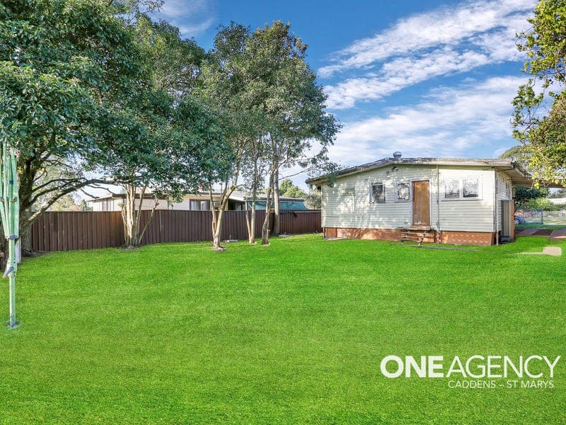 16 Weber Crescent, Emerton, Emerton - Thumbnail 8