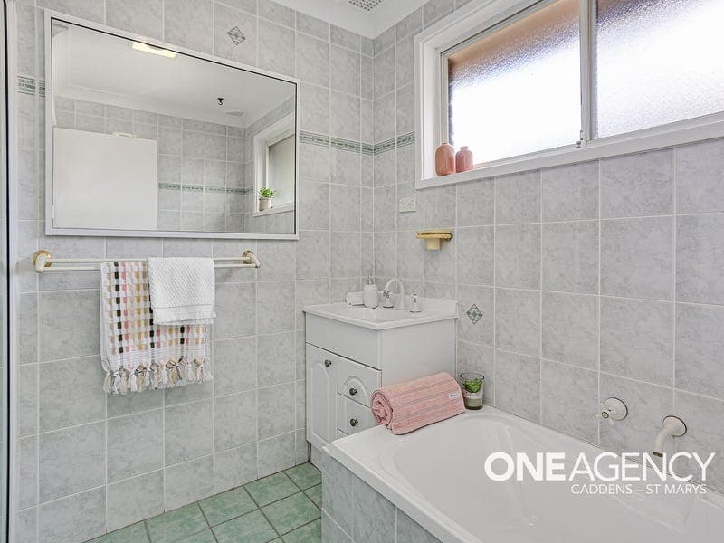6 Watsonia Street, Emu Plains, Emu Plains - Thumbnail 3