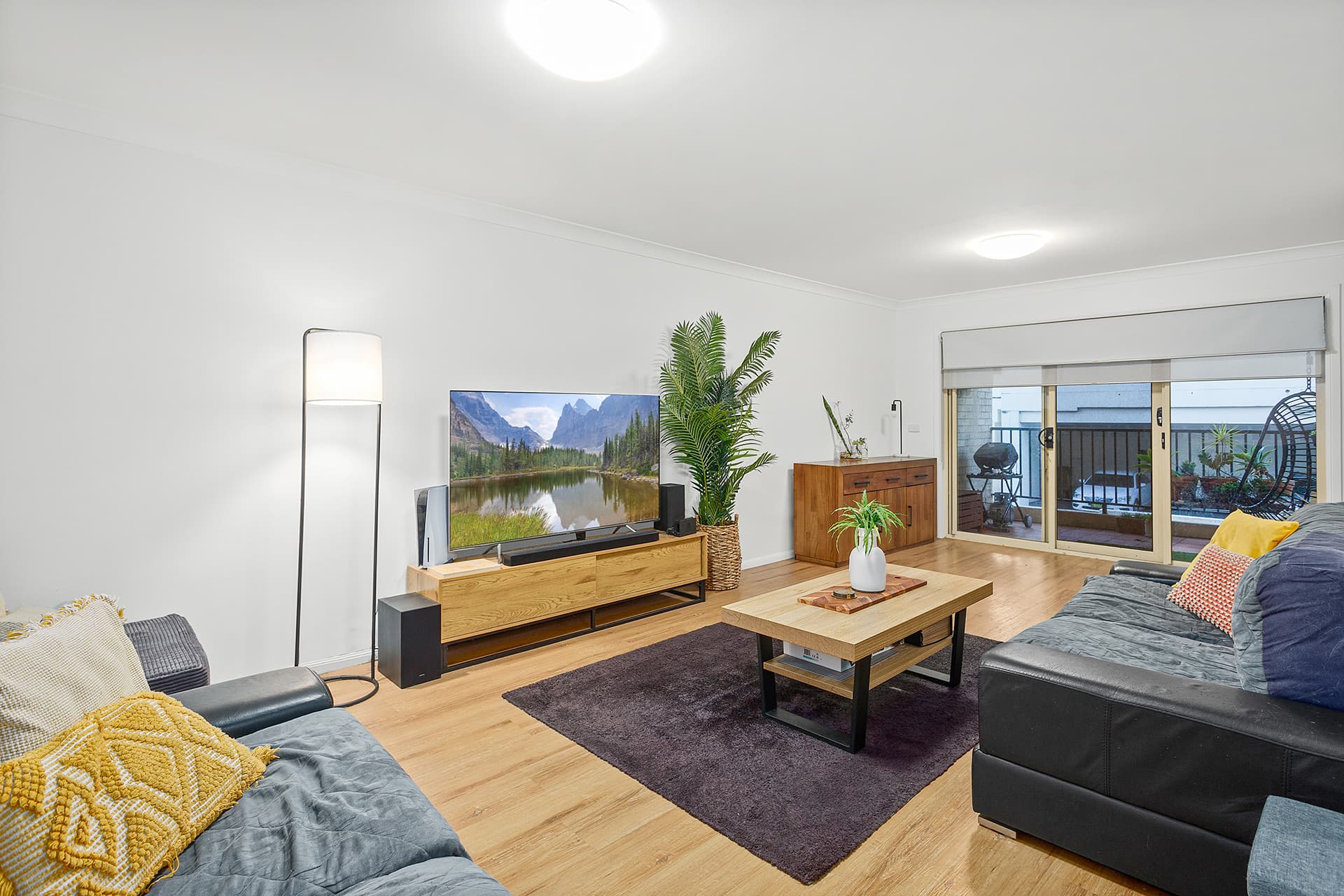 8/19 Atchison Street, Wollongong, Wollongong - Image 1