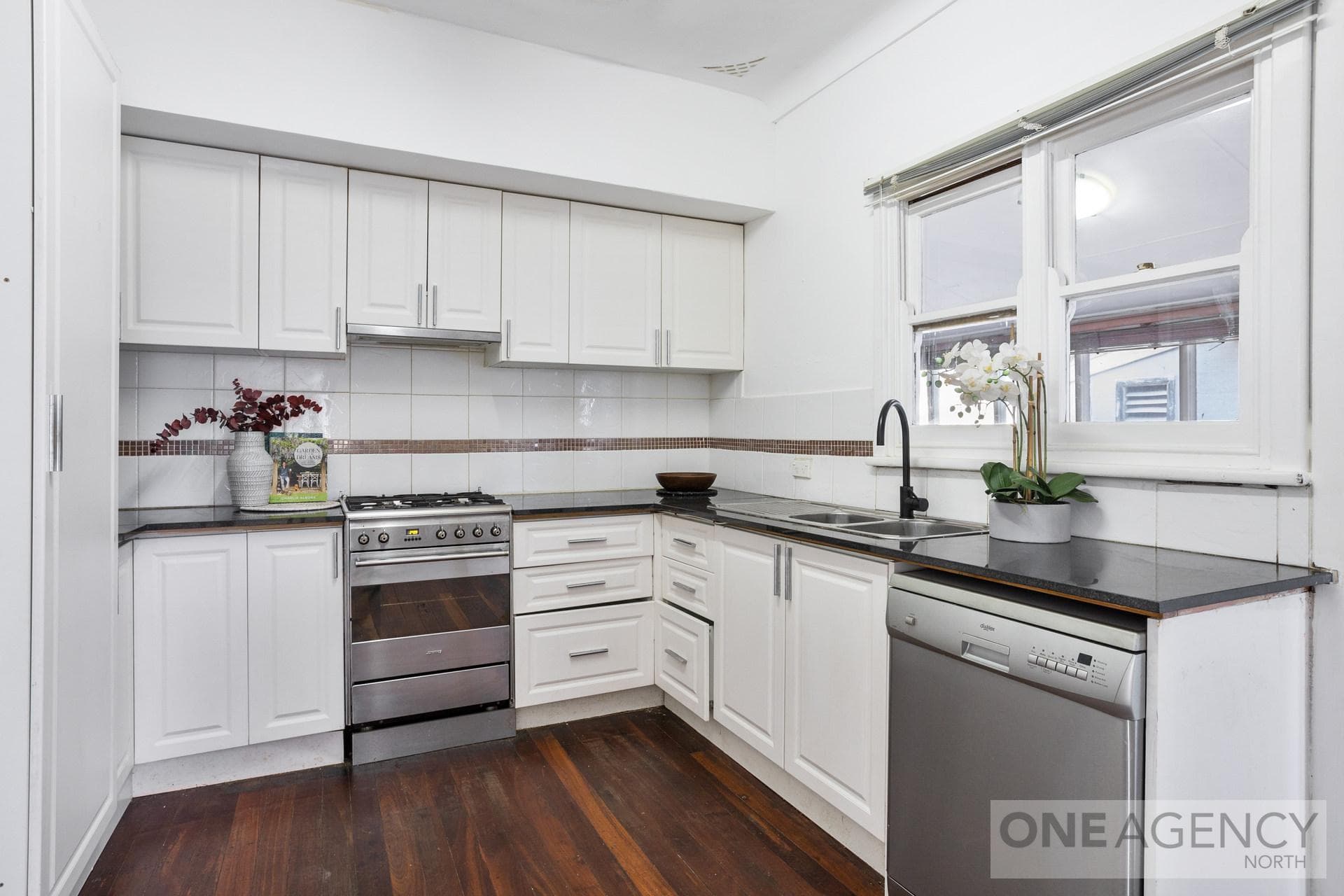 84 Duke Street, Scarborough, Scarborough - Image 1