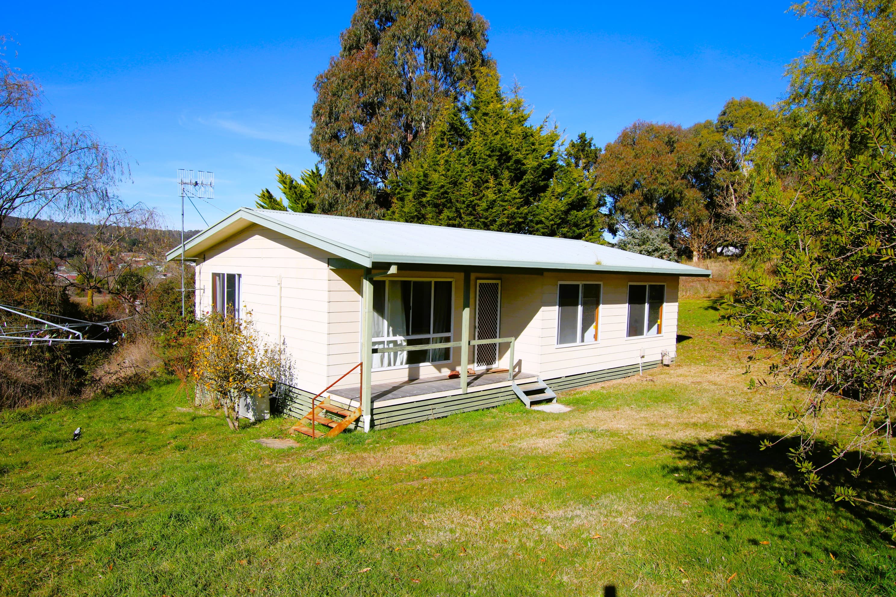 18-24 Plunkett Street, Bombala, Bombala - Thumbnail 3