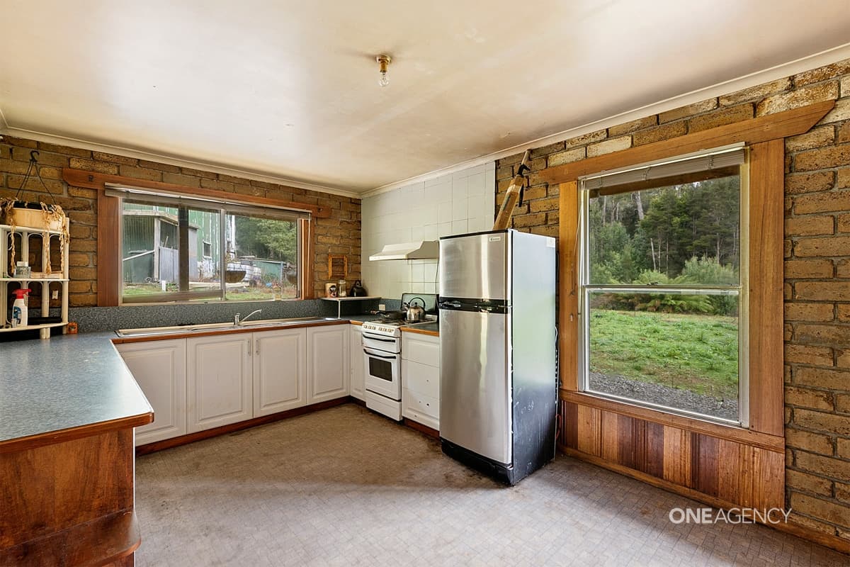 1069 Roger River Road, Roger River, Roger River - Thumbnail 5