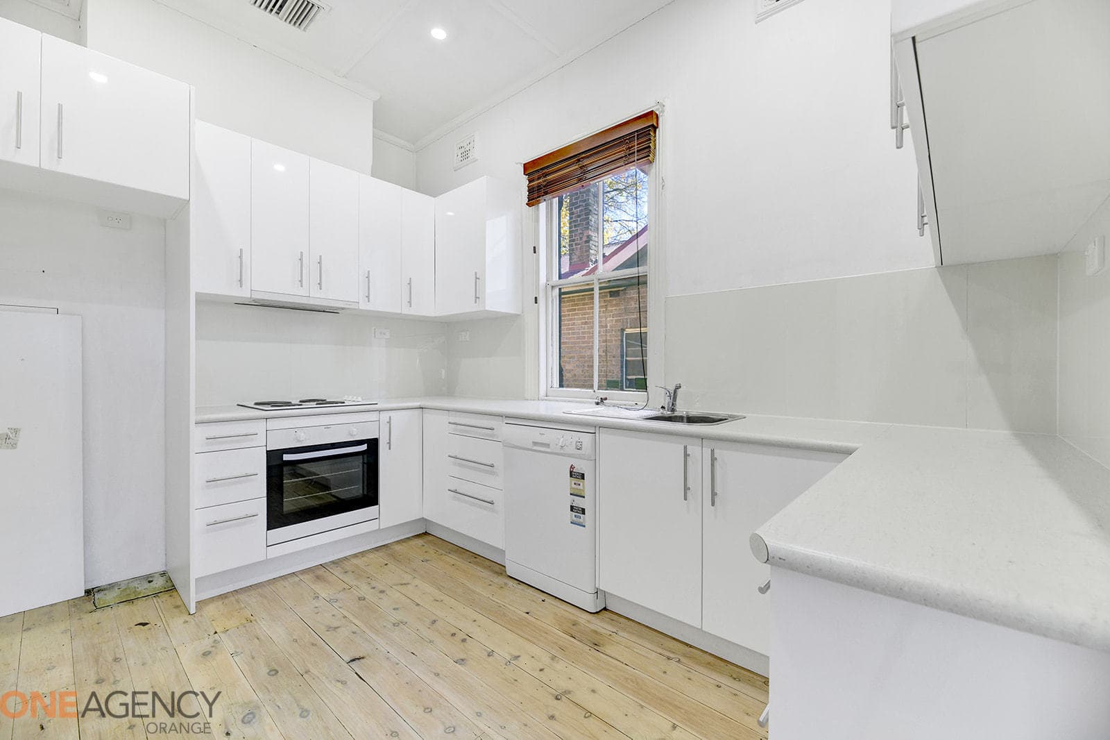 114 McLachlan Street, Orange, Orange - Thumbnail 3