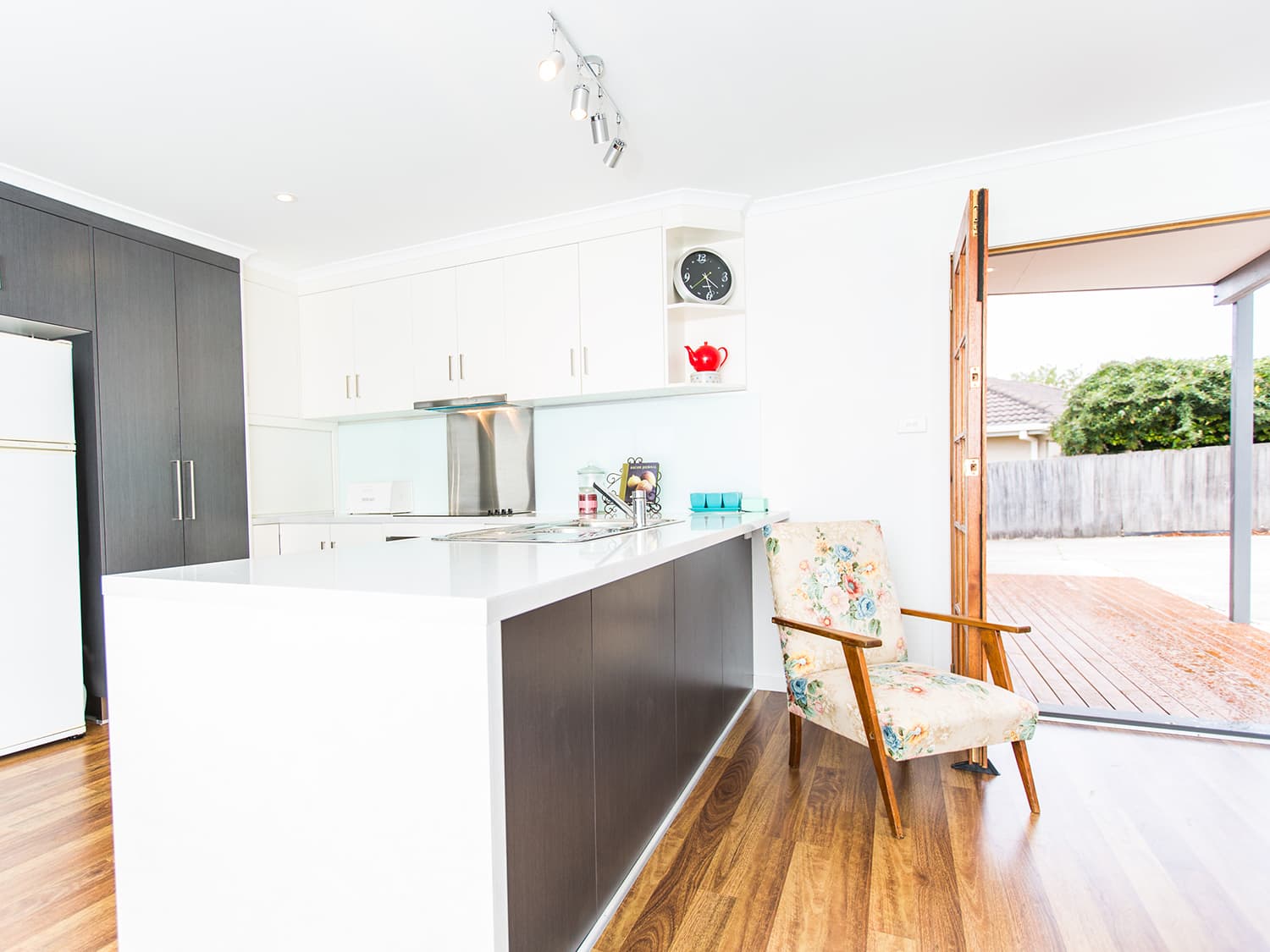 14 Sisson Street, Youngtown, Youngtown - Thumbnail 2
