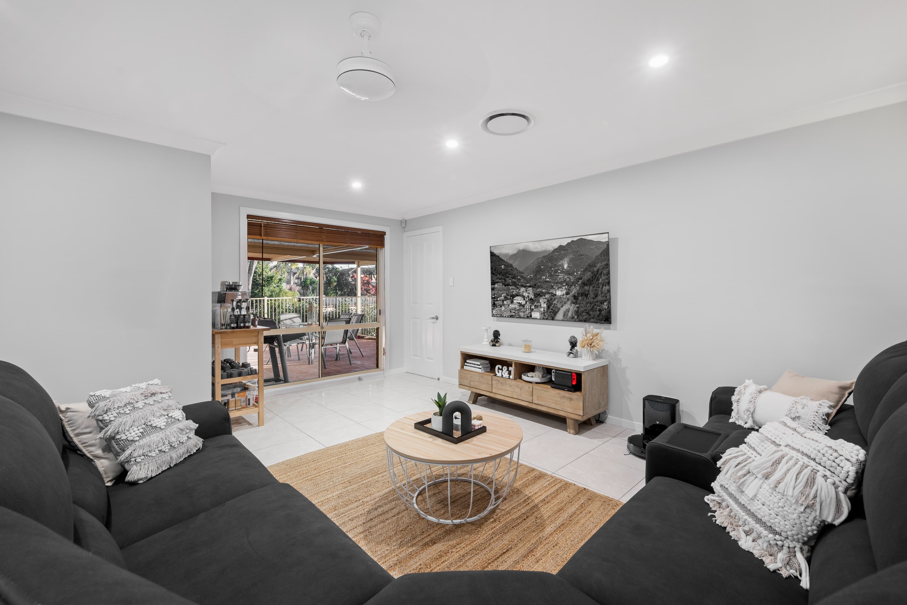 17 Barry Coe Place, Cranebrook, Cranebrook - Thumbnail 3