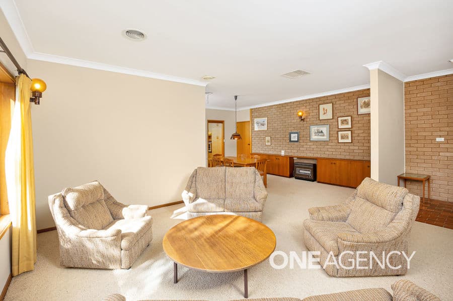 5 MYALL Crescent, Lake Albert, Lake Albert - Thumbnail 3
