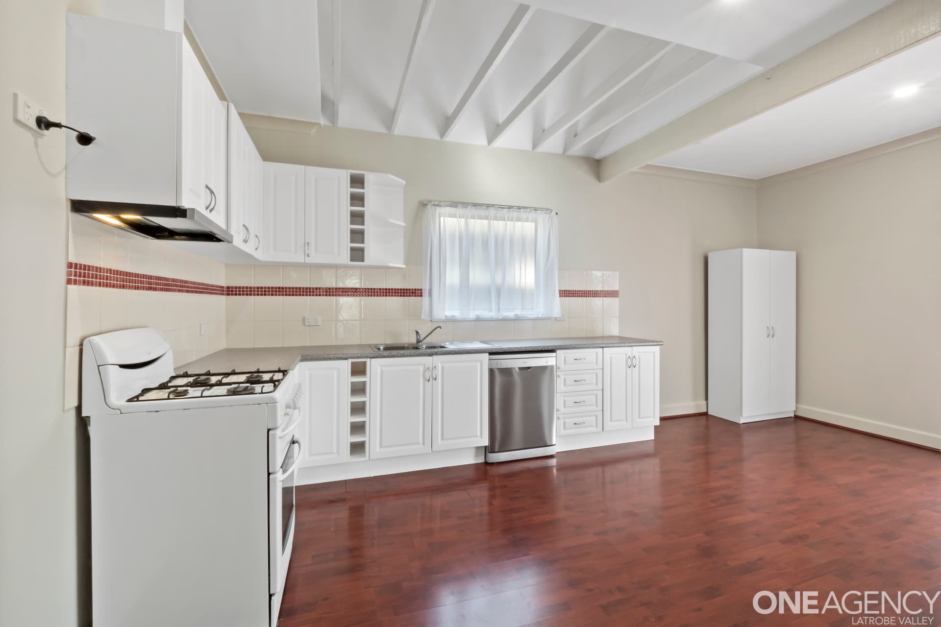 13 Phyllis Street, Morwell, Morwell - Thumbnail 5