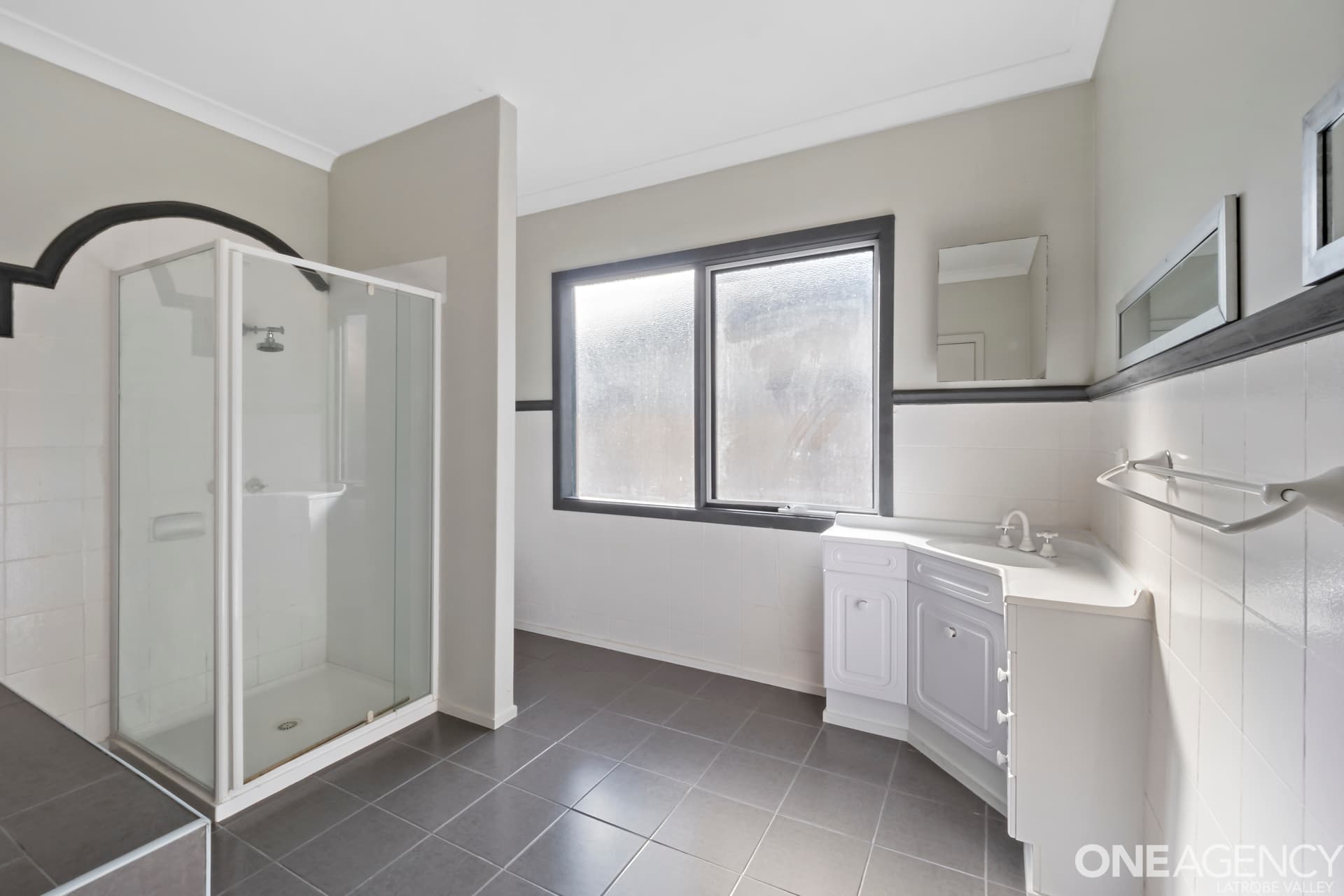 13 Phyllis Street, Morwell, Morwell - Thumbnail 8